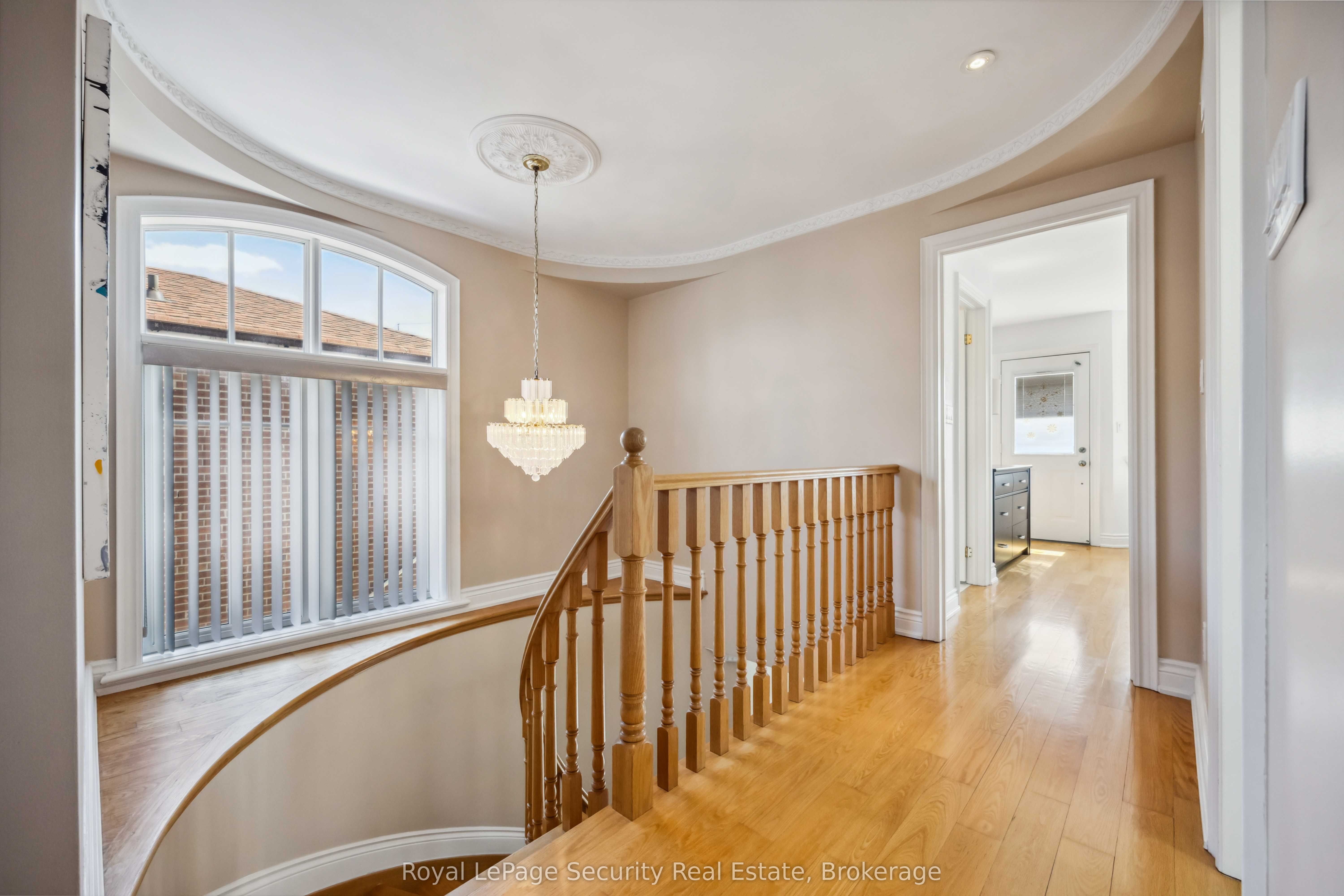 1006 Briar Hill Avenue Property Photo 15