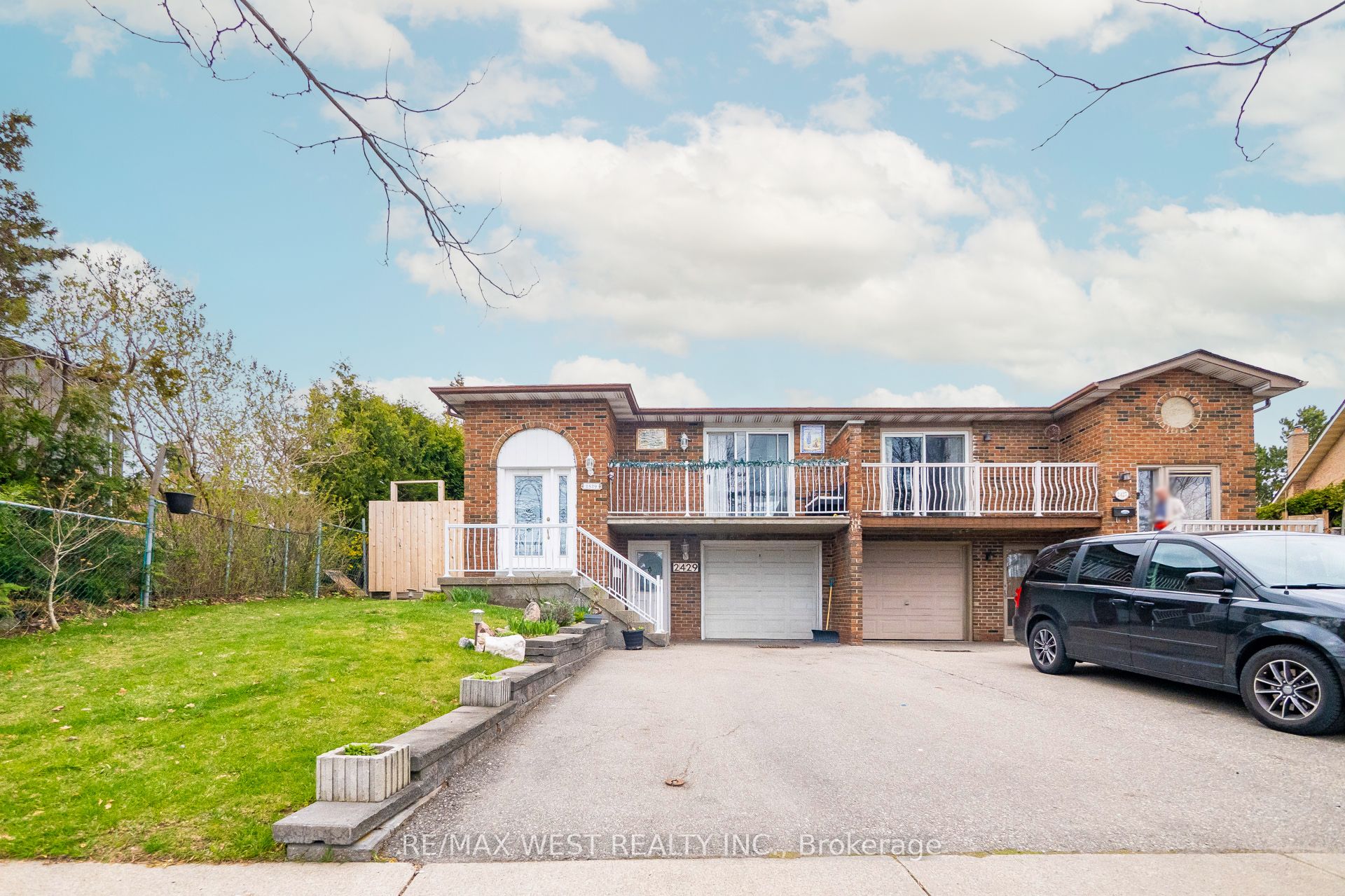2429 Culver Way Property Photo 1