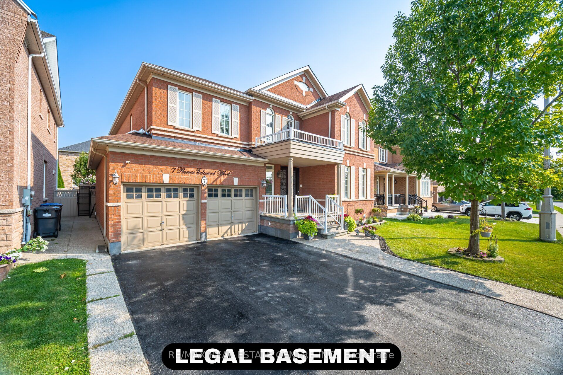 7 Prince Edward Boulevard Property Photo 1
