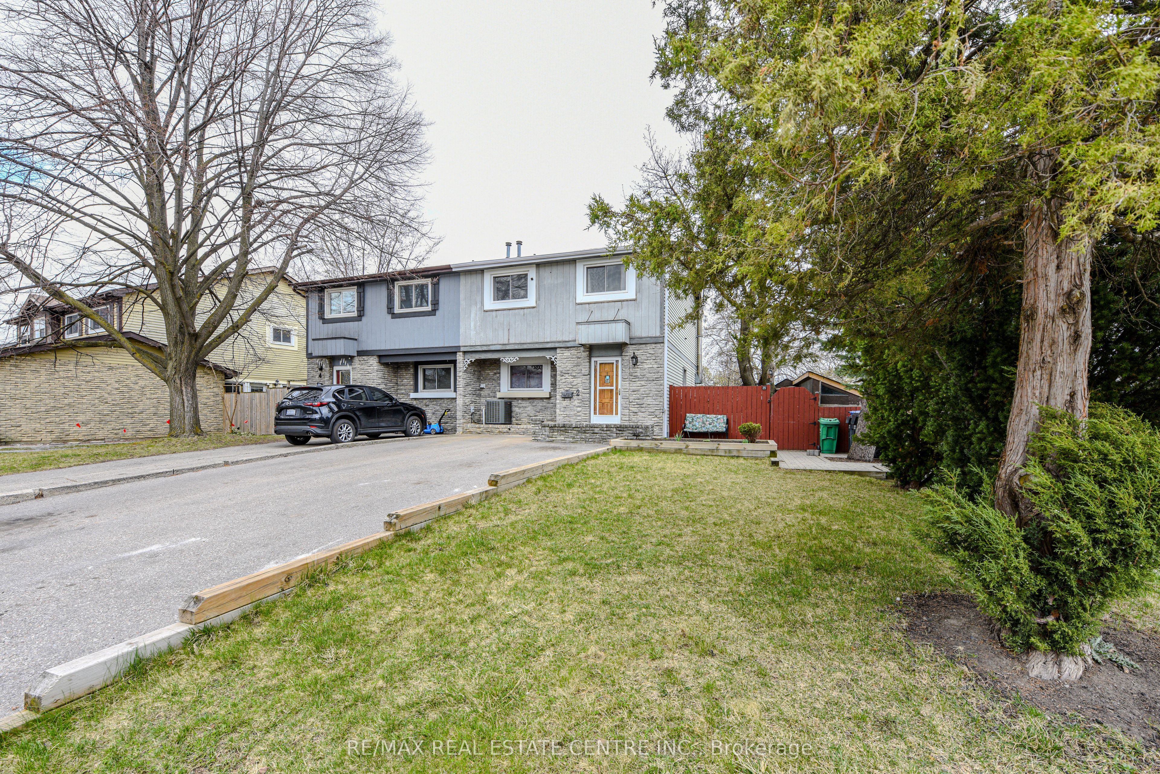 2 Charters Road Property Photo 1
