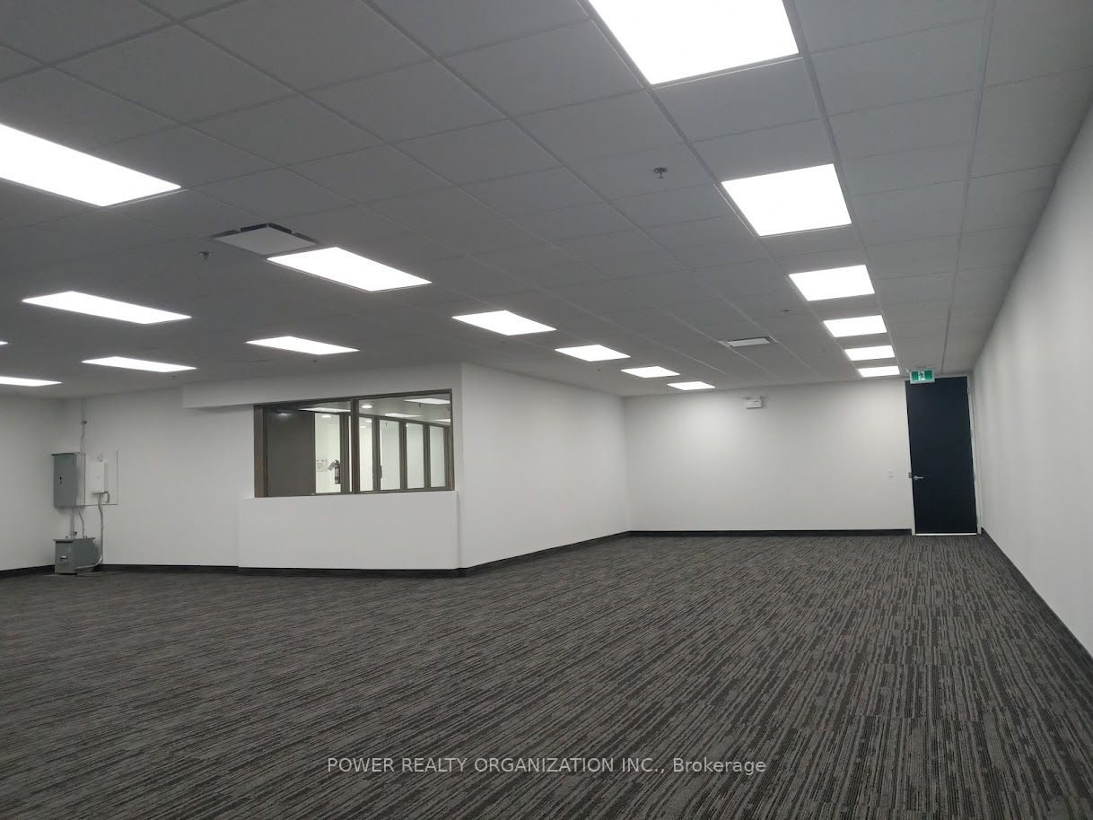 #203 - 320 Matheson Boulevard Property Photo 7