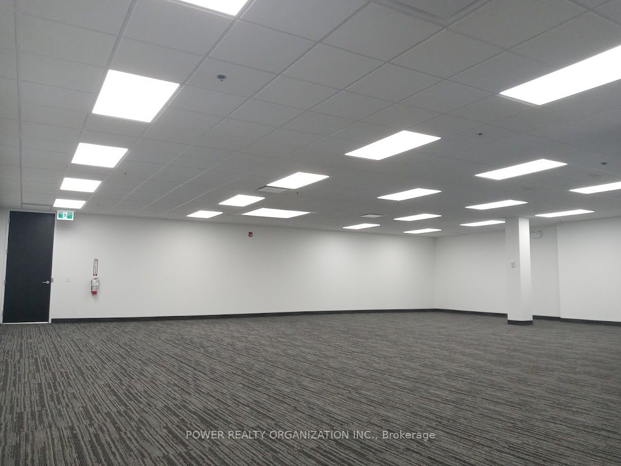 #203 - 320 Matheson Boulevard Property Photo 8