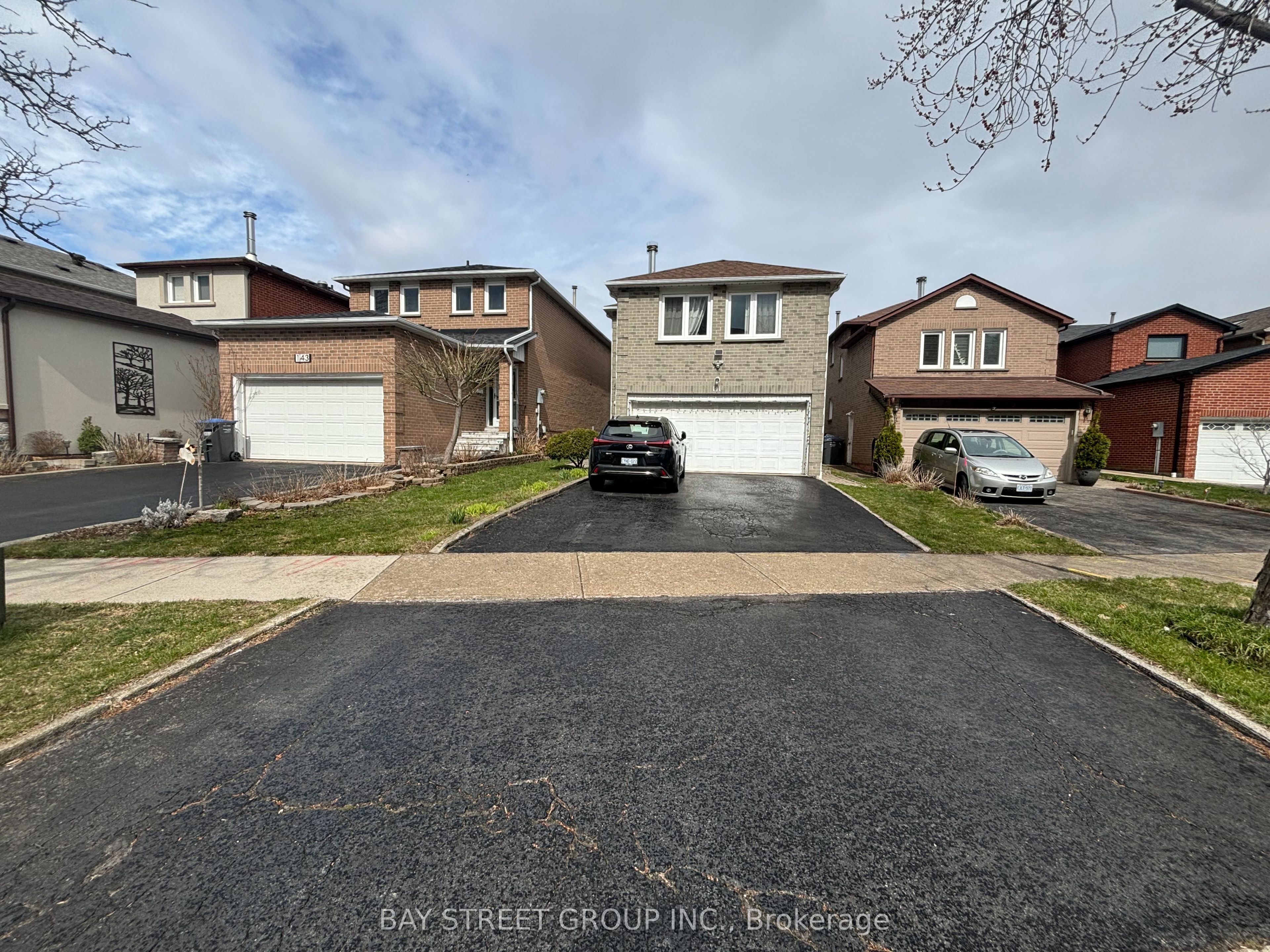 141 Surbray Grove Bsmt Property Photo 1