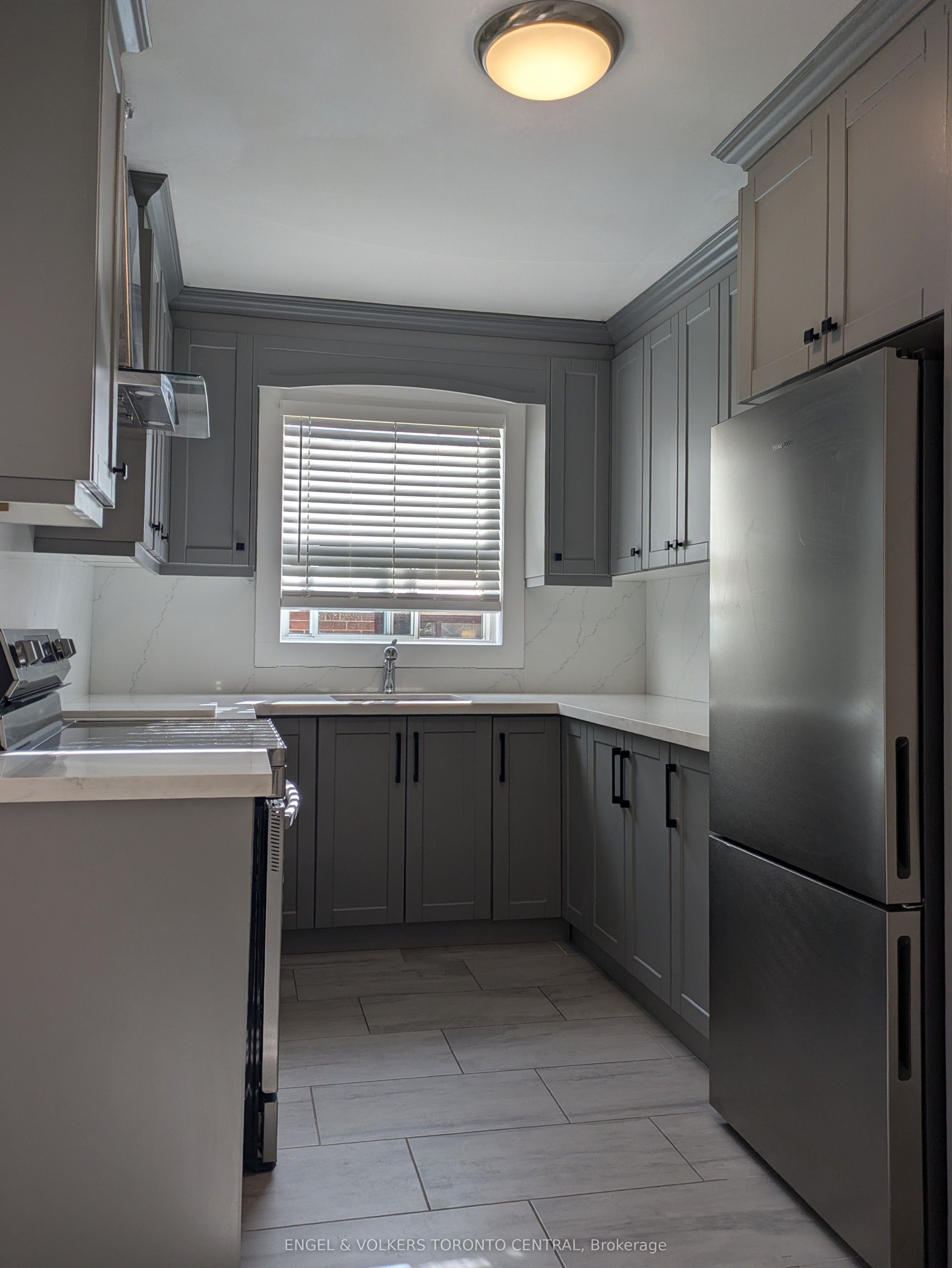 Real Estate Main Image