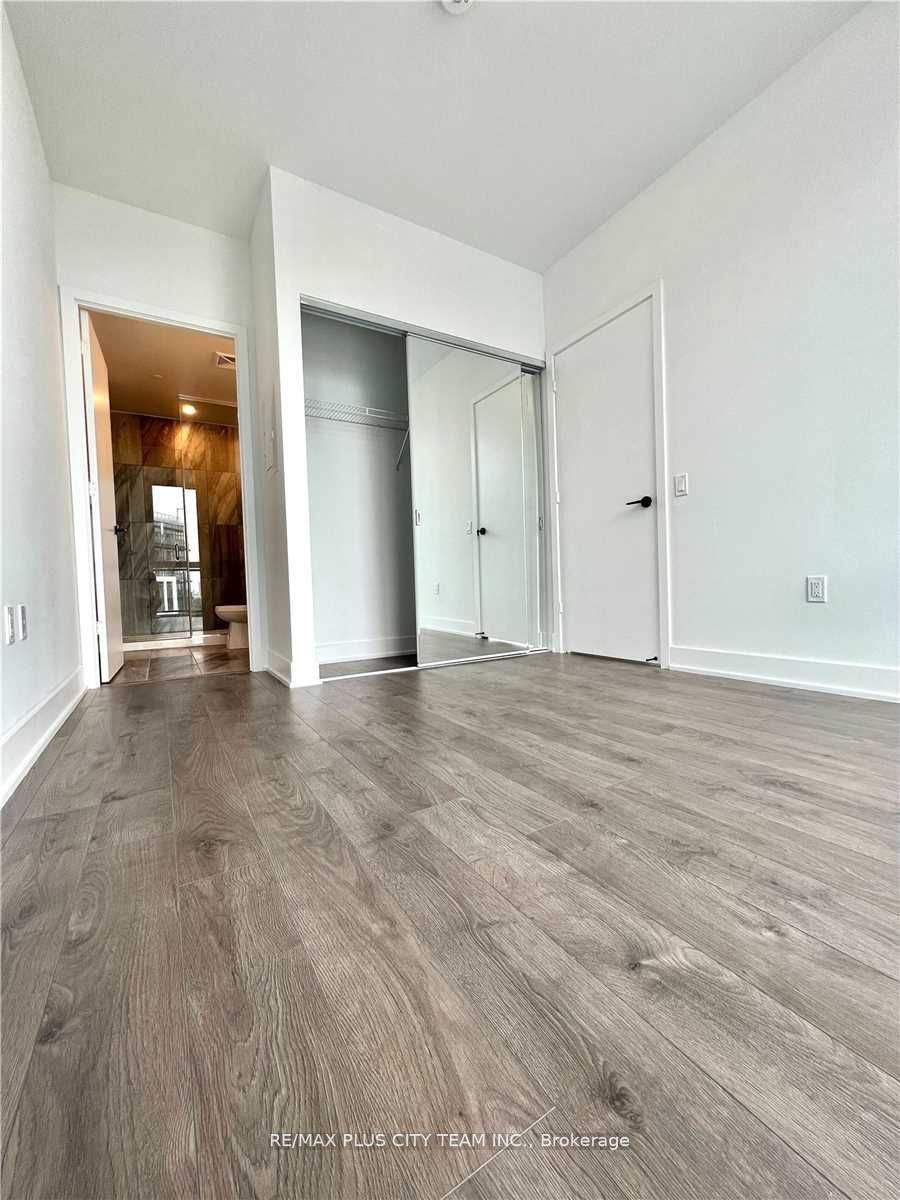 #712 - 60 George Butchart Drive Property Photo 8