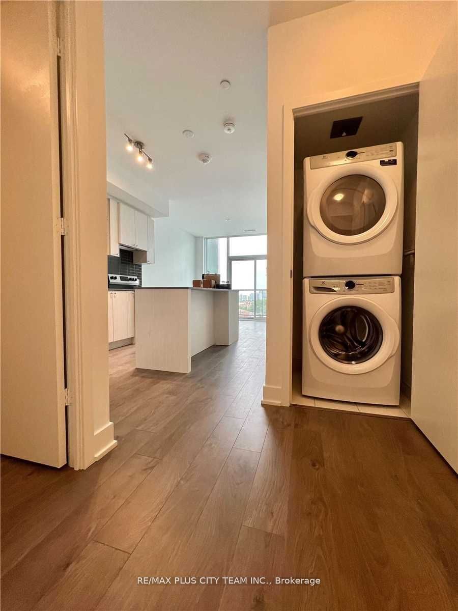 #712 - 60 George Butchart Drive Property Photo 14