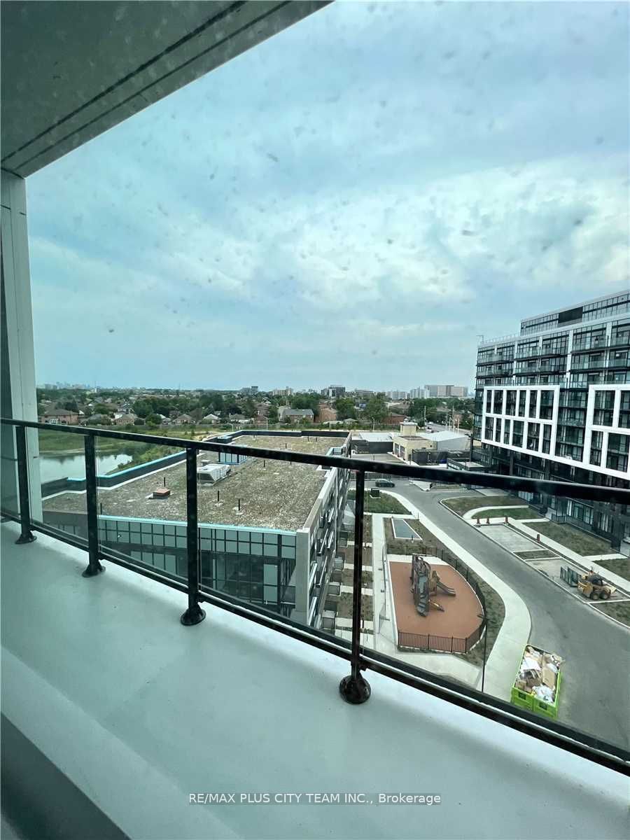 #712 - 60 George Butchart Drive Property Photo 15