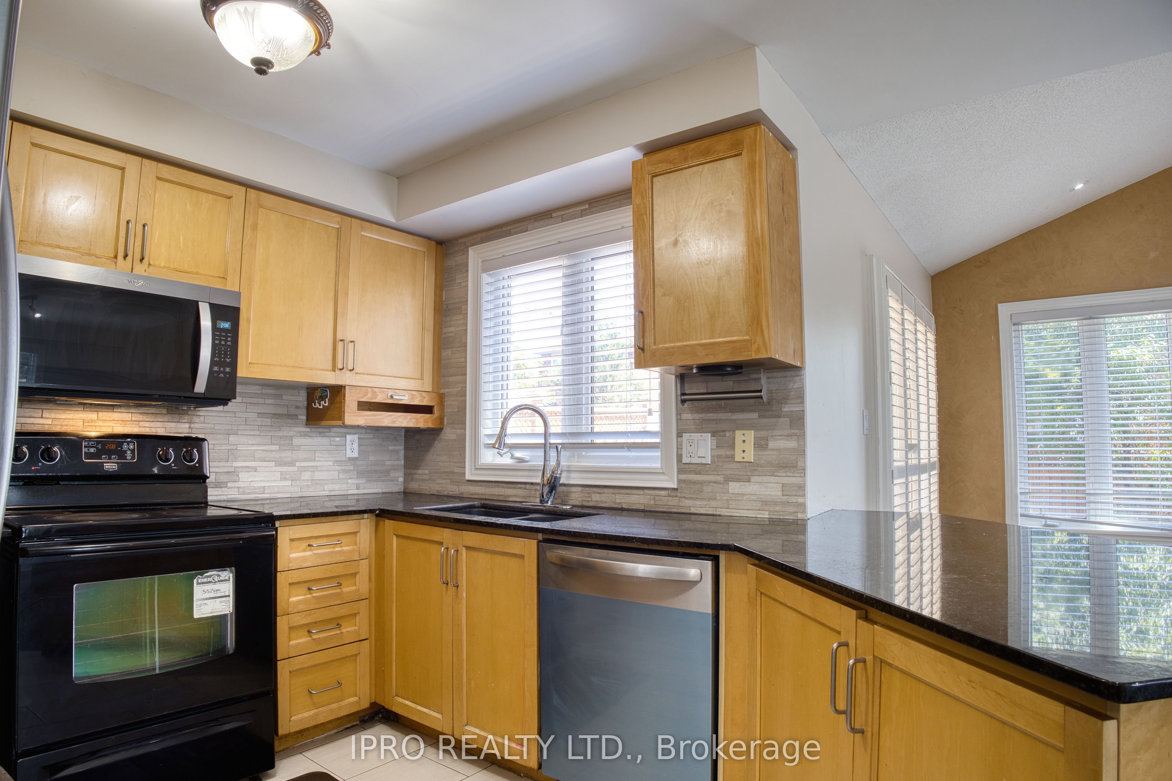 3194 World Series Court Upper Property Photo 9
