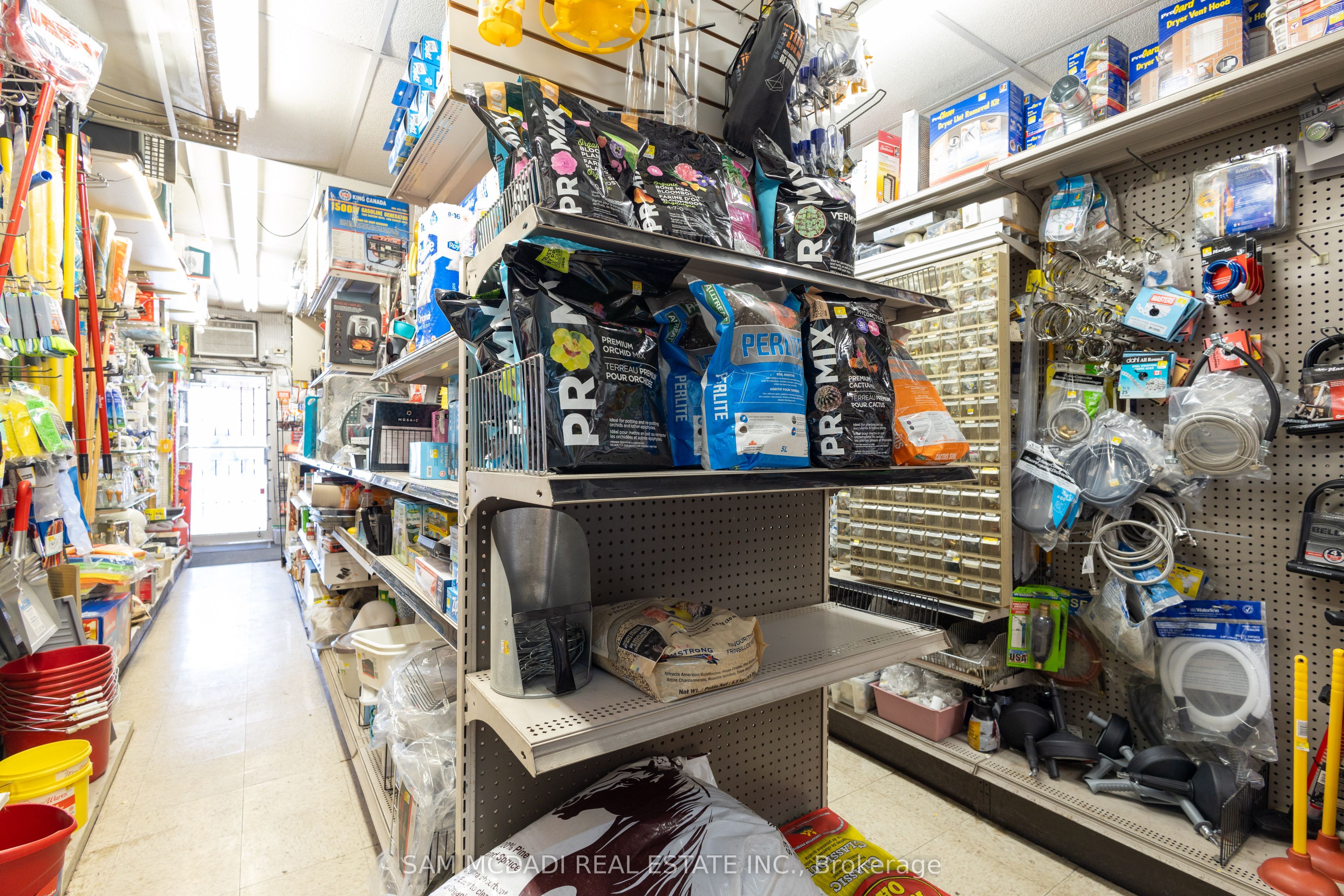 1212 Dufferin Street Property Photo 4