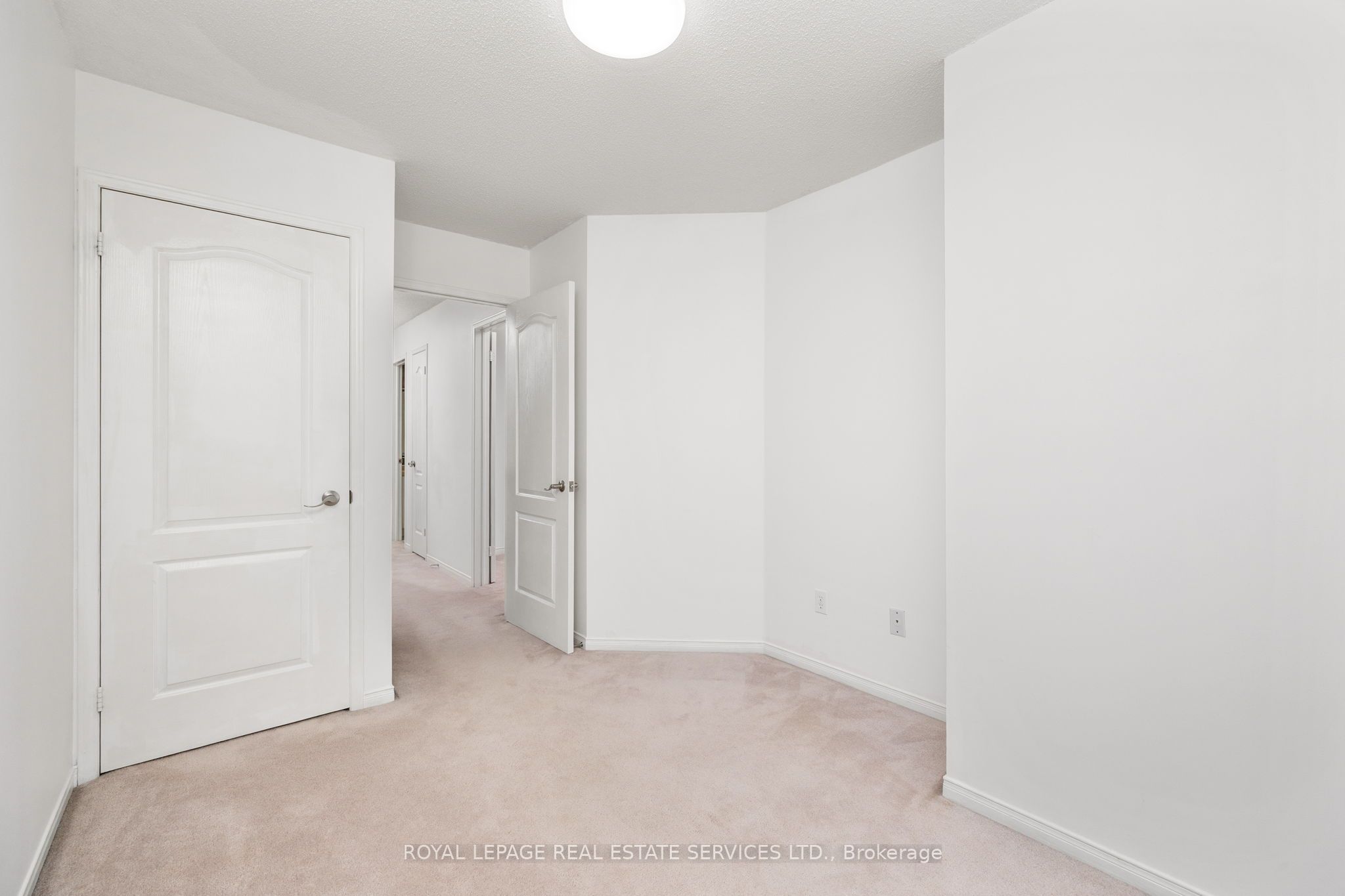 1141 Westview Ter Property Photo 18
