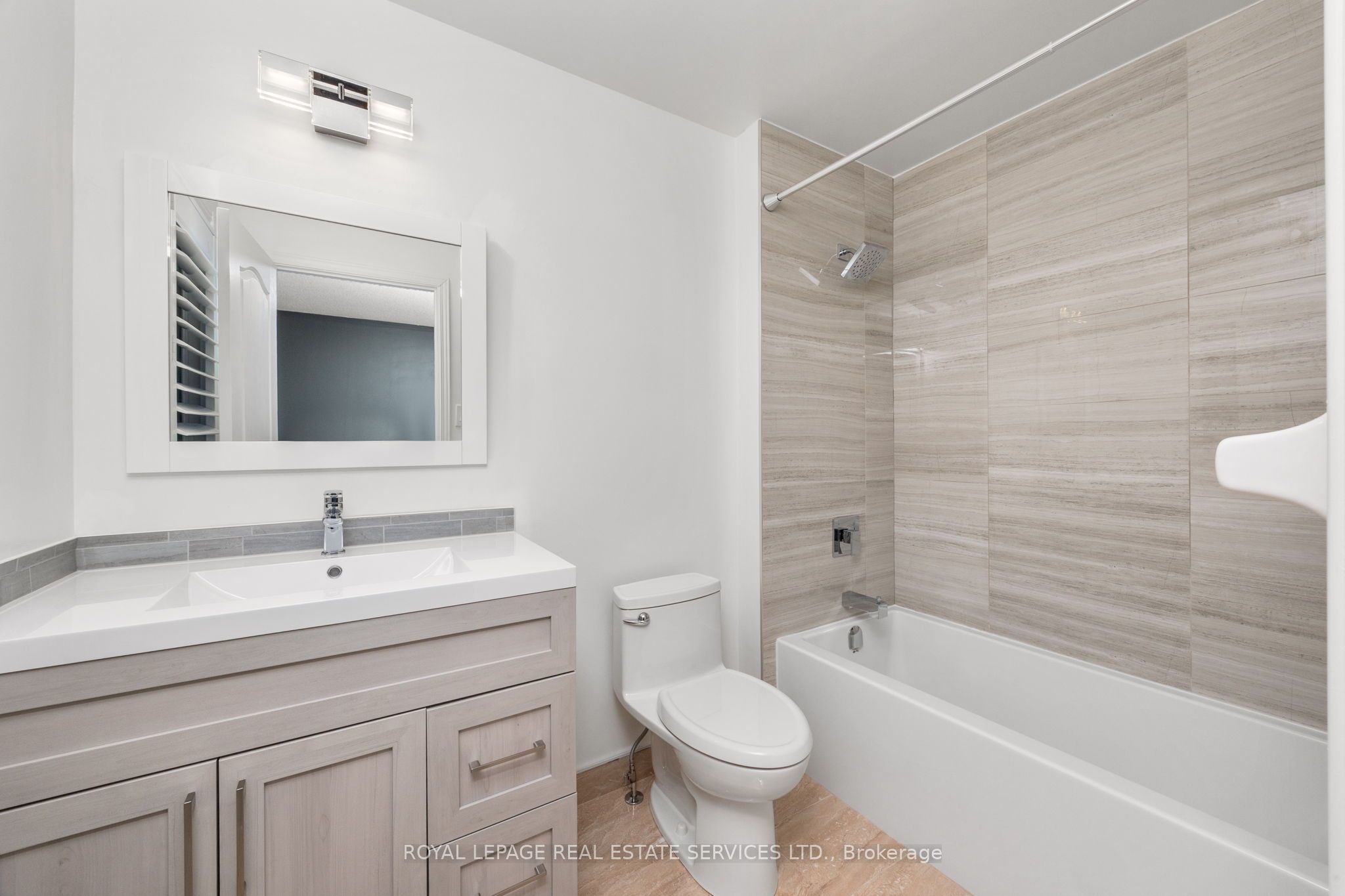 1141 Westview Ter Property Photo 24