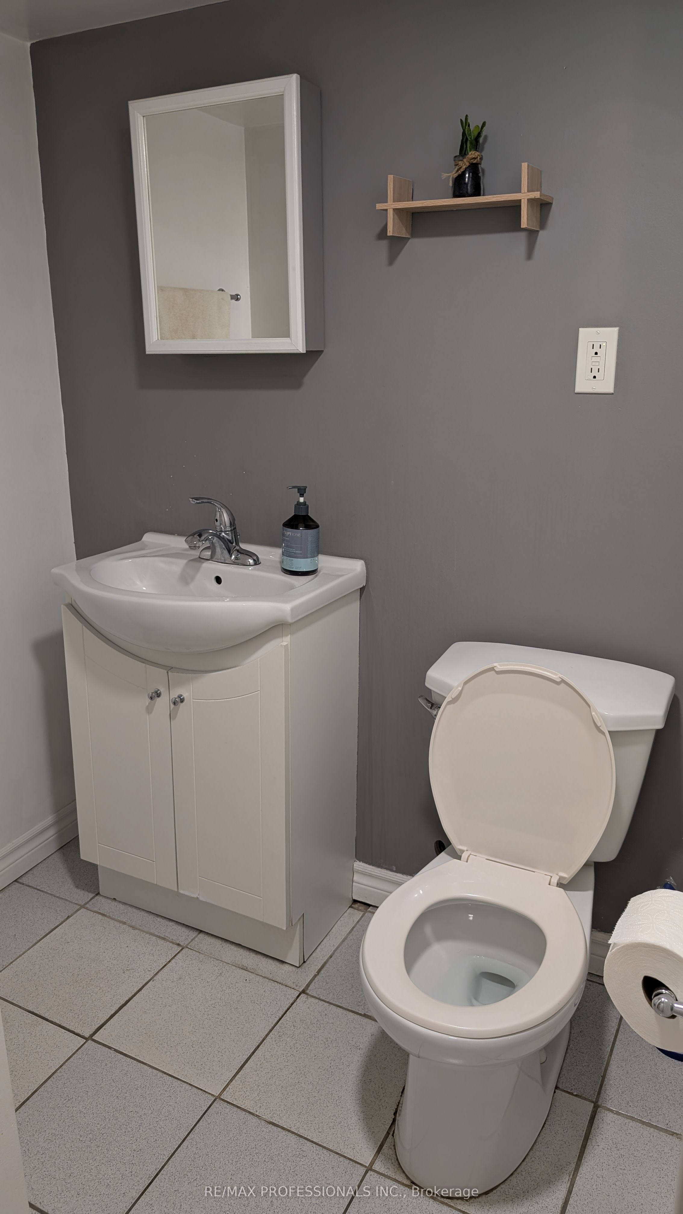 #office #1 - 486 Rogers Road Property Photo 7