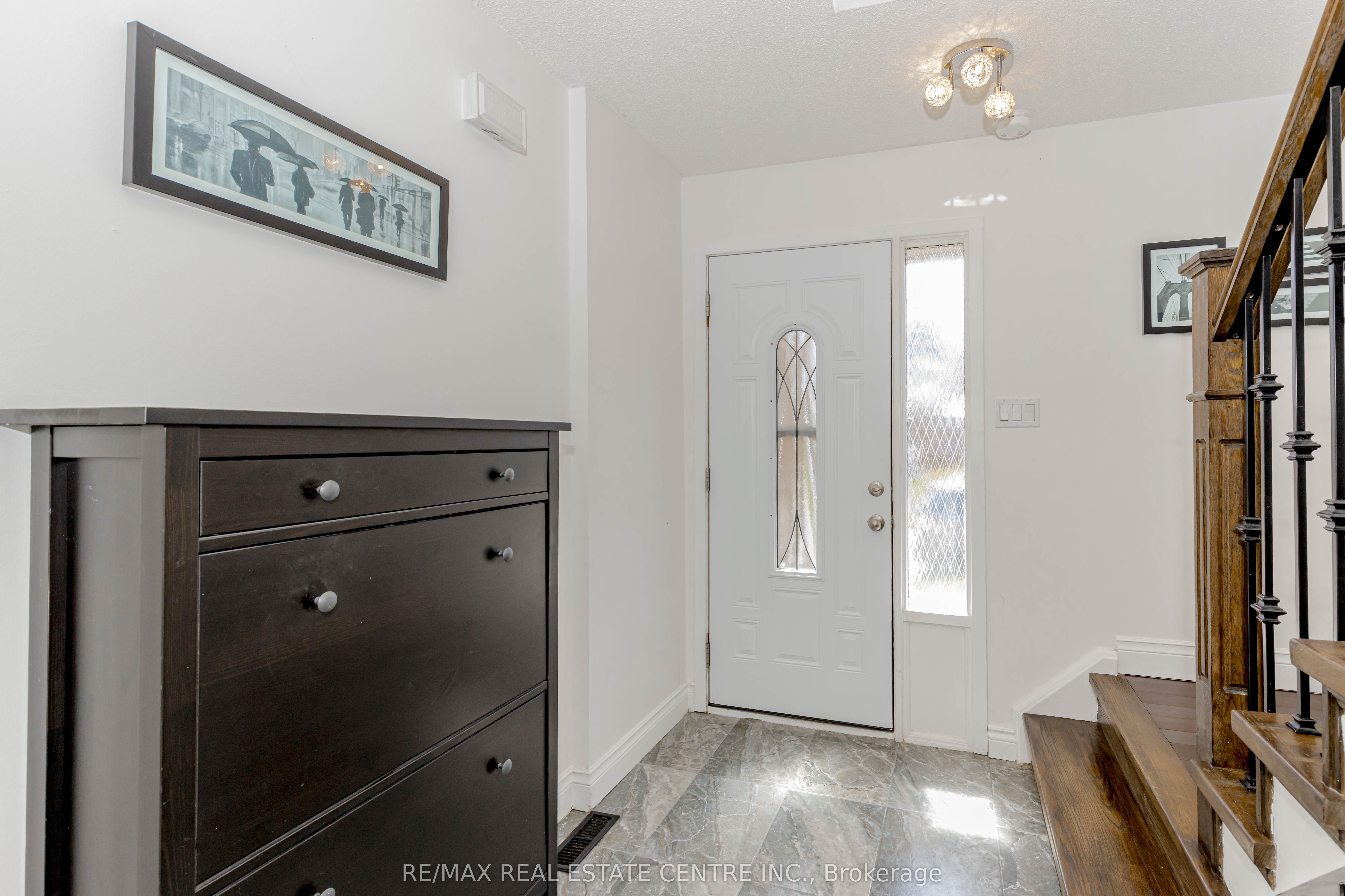 #123 - 1526 Lancaster Drive Property Photo 6