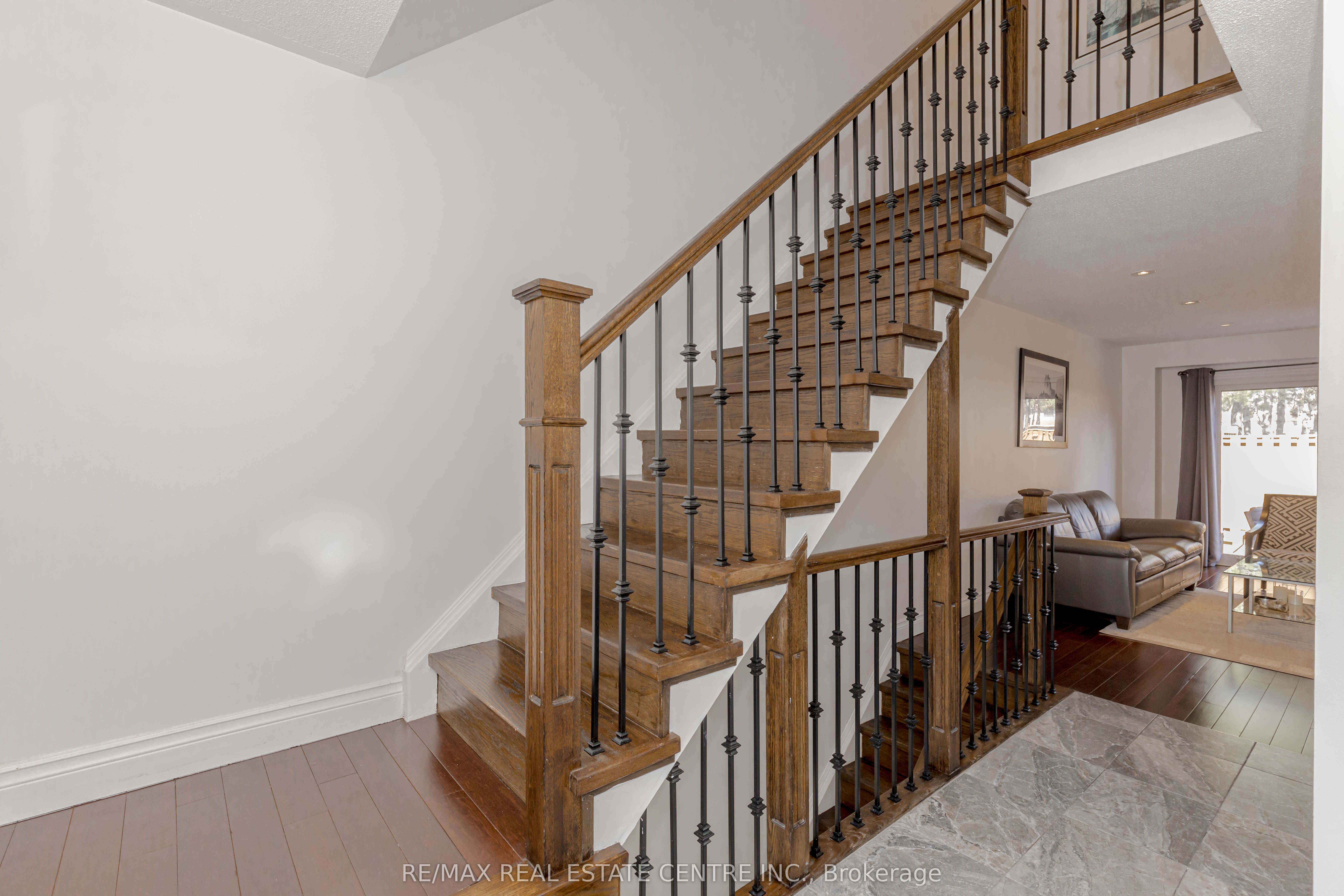 #123 - 1526 Lancaster Drive Property Photo 21