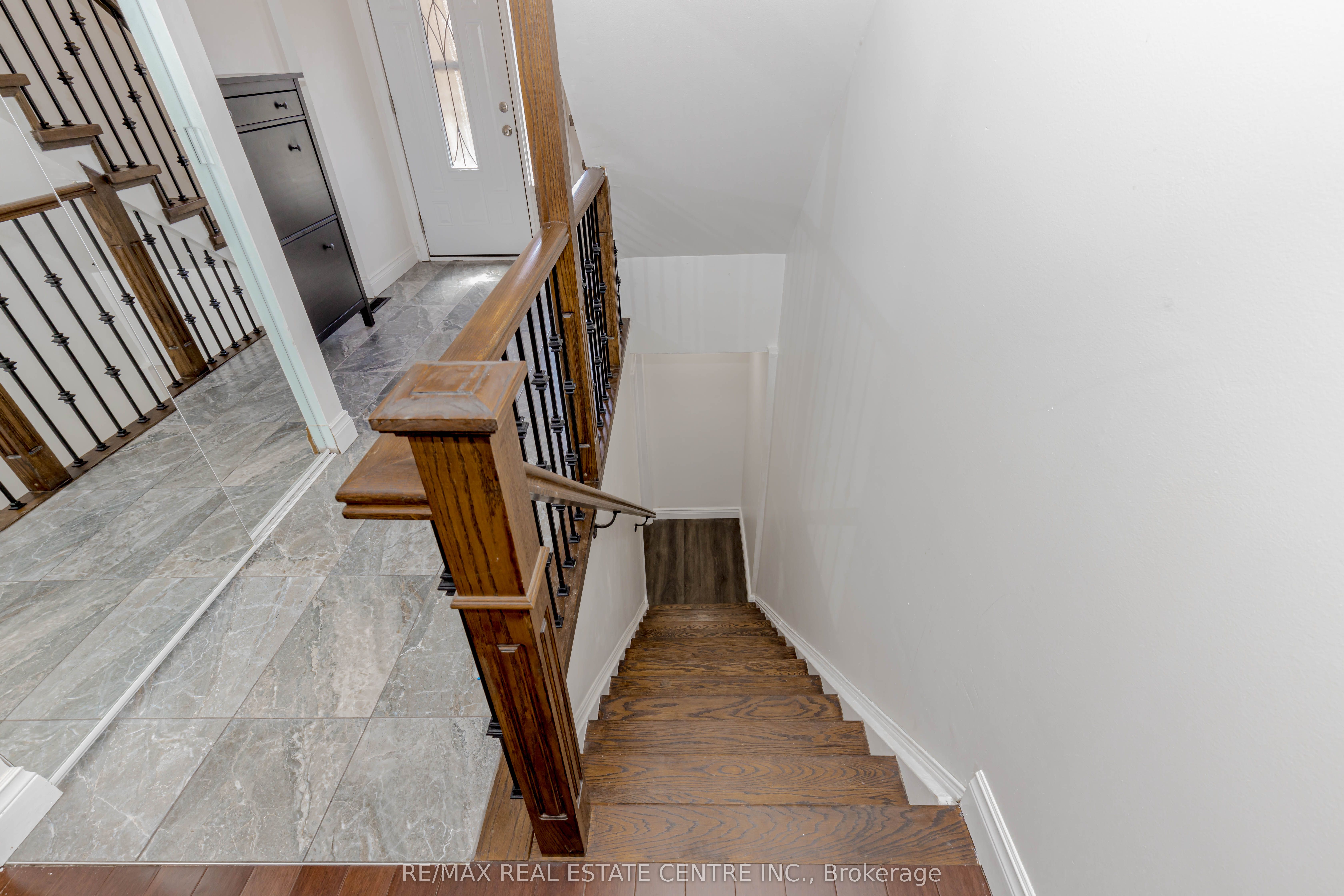 #123 - 1526 Lancaster Drive Property Photo 33