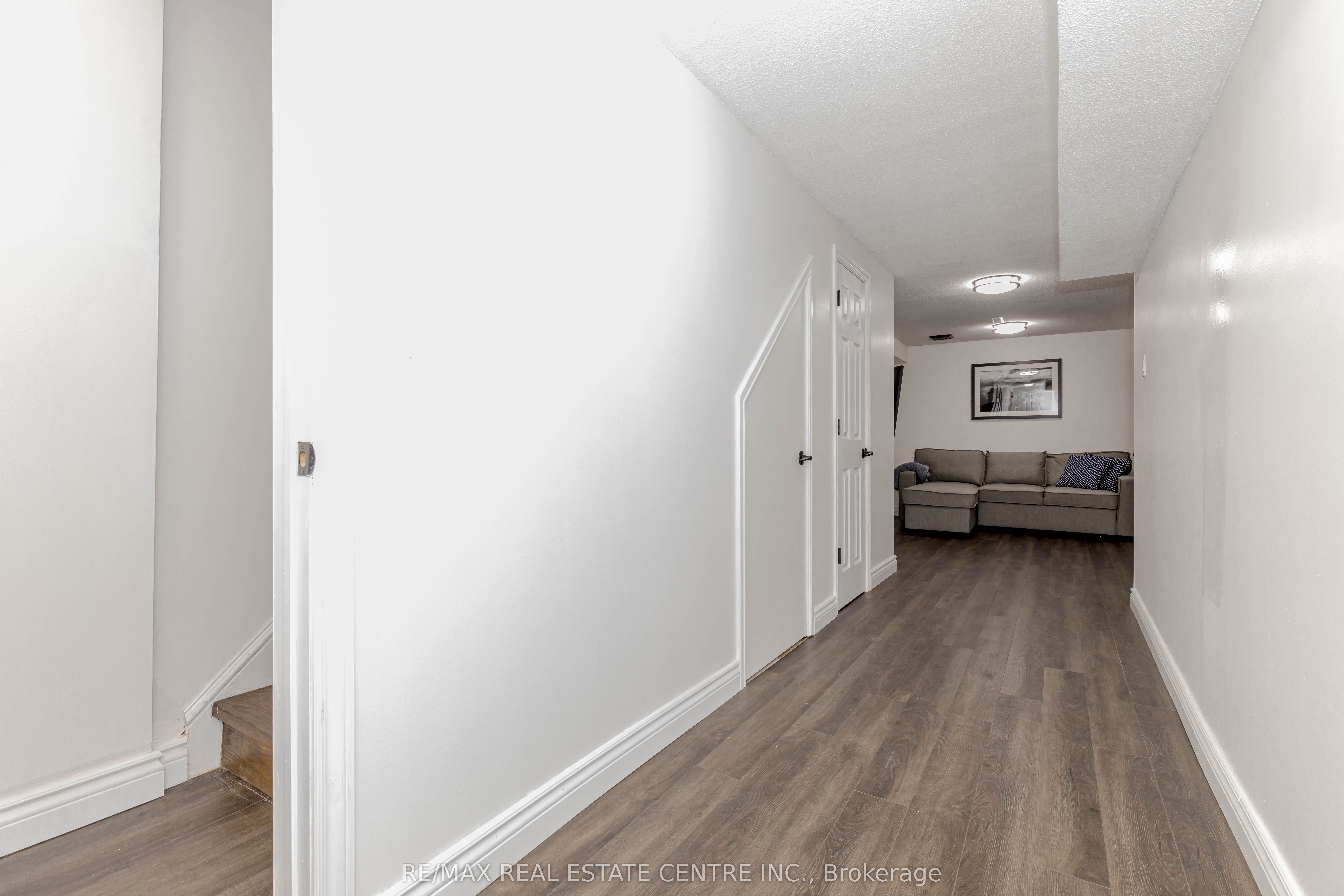 #123 - 1526 Lancaster Drive Property Photo 34