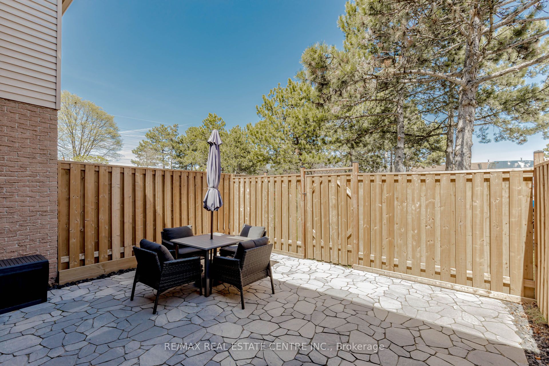 #123 - 1526 Lancaster Drive Property Photo 43