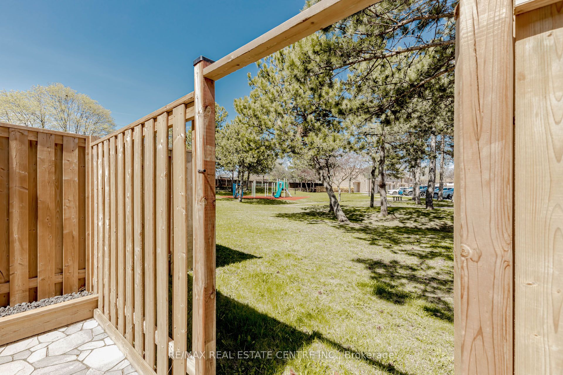 #123 - 1526 Lancaster Drive Property Photo 45