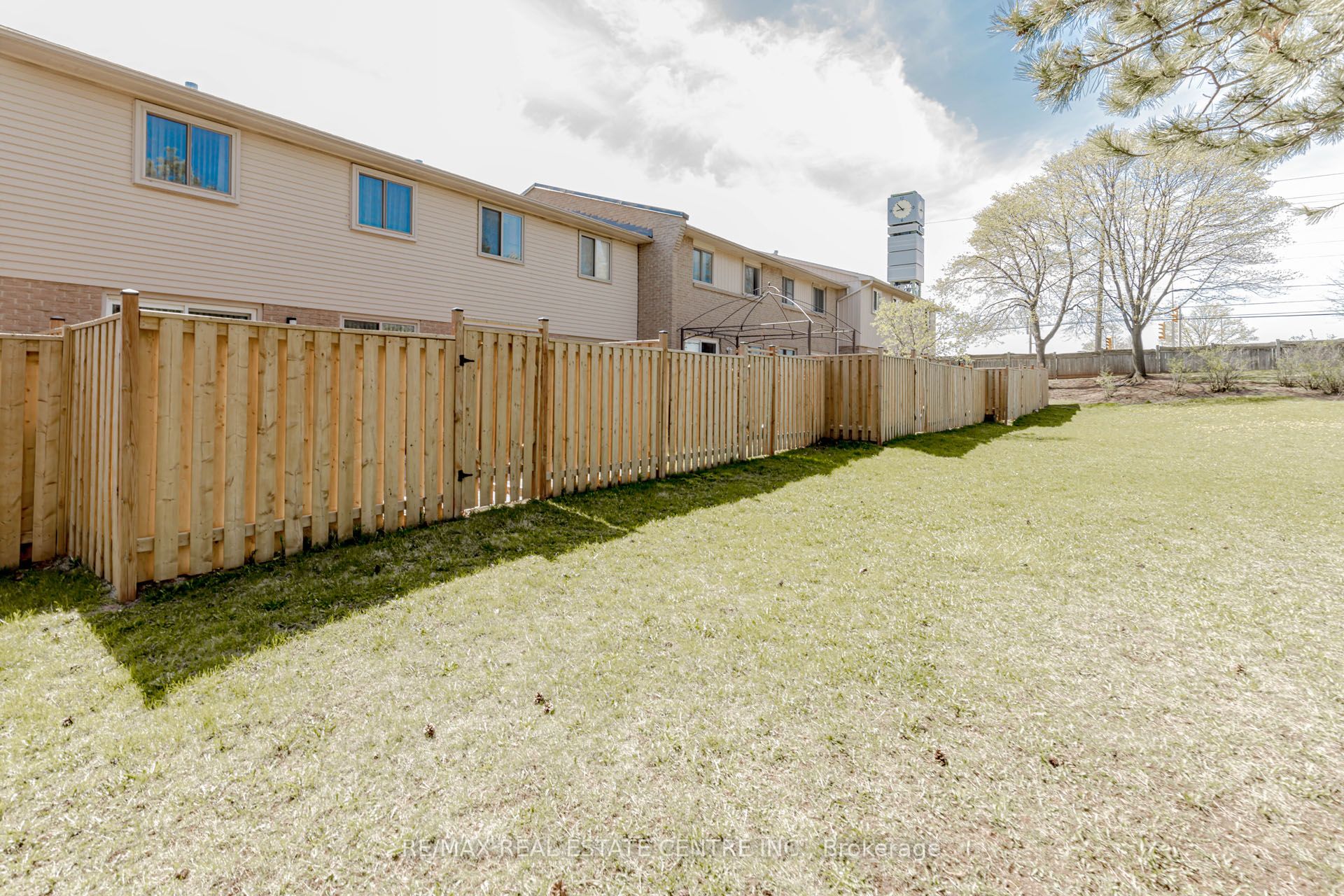 #123 - 1526 Lancaster Drive Property Photo 47