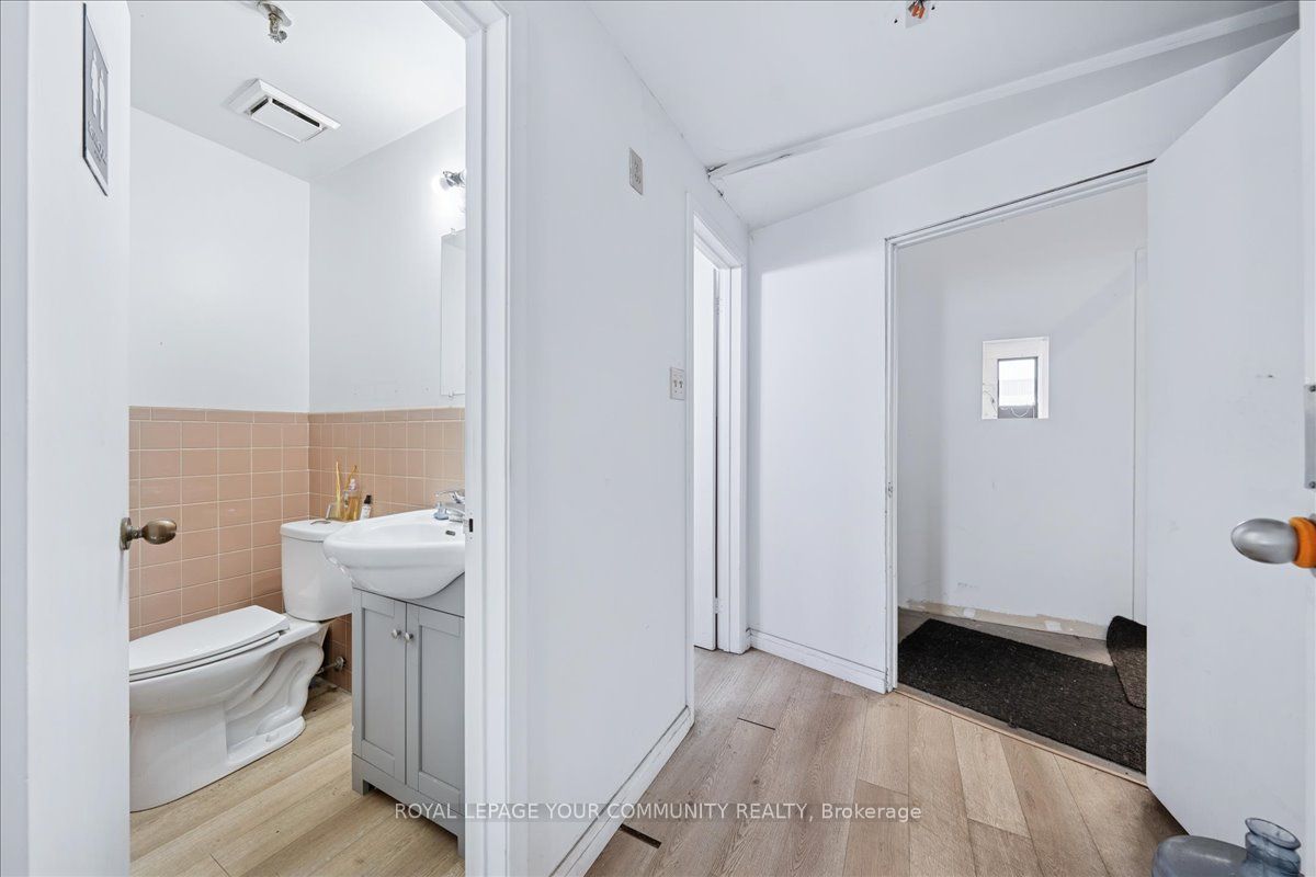 #16 - 101 Toro Road Property Photo 12
