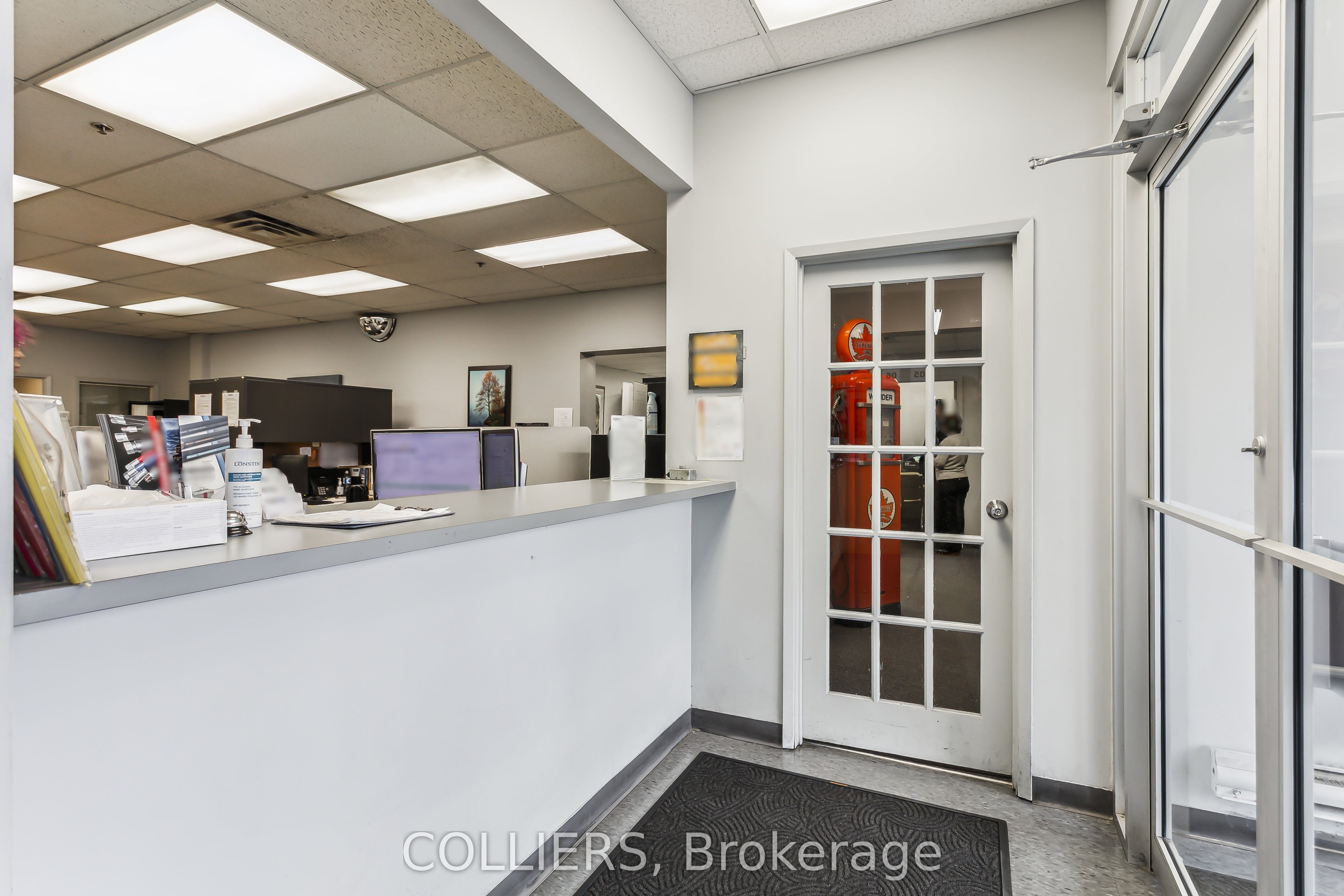 6150 Dixie Road 1-3 Property Photo 3