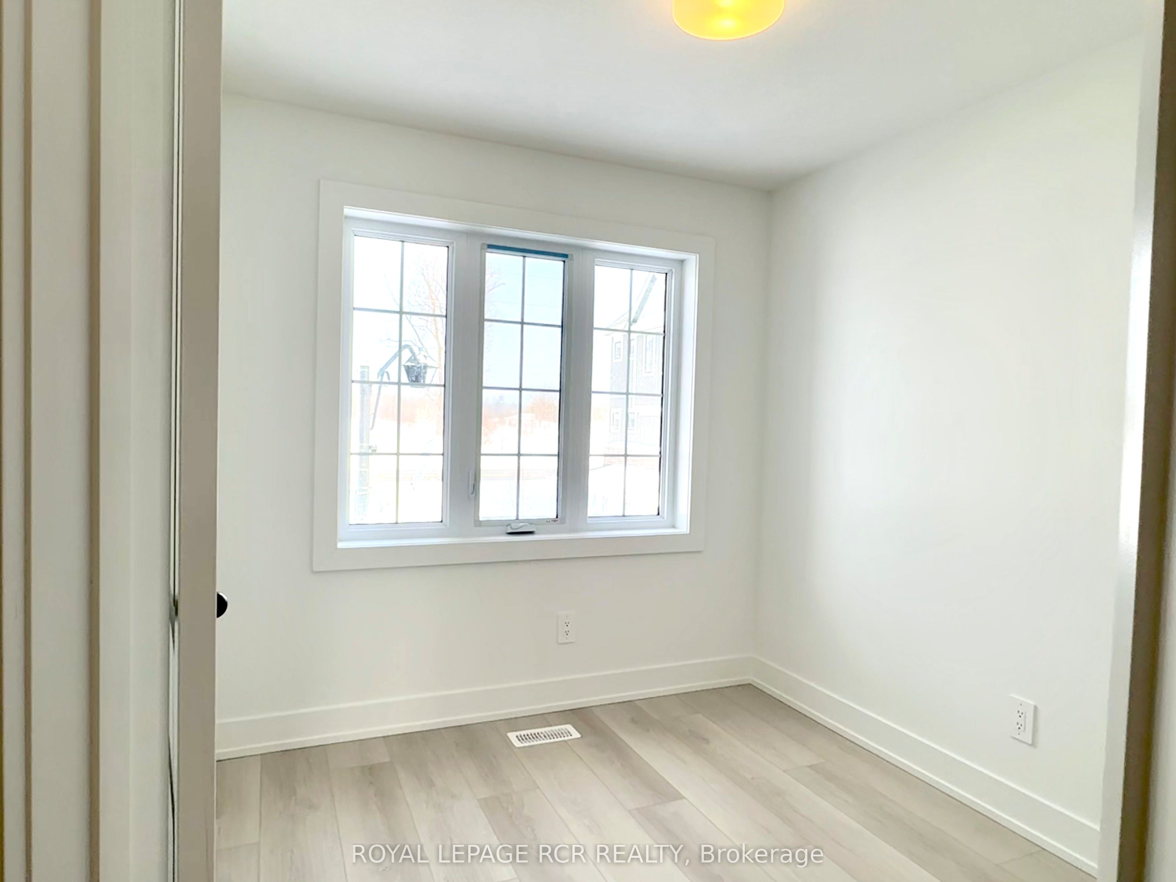 #20 - 690 Broadway Avenue Property Photo 24