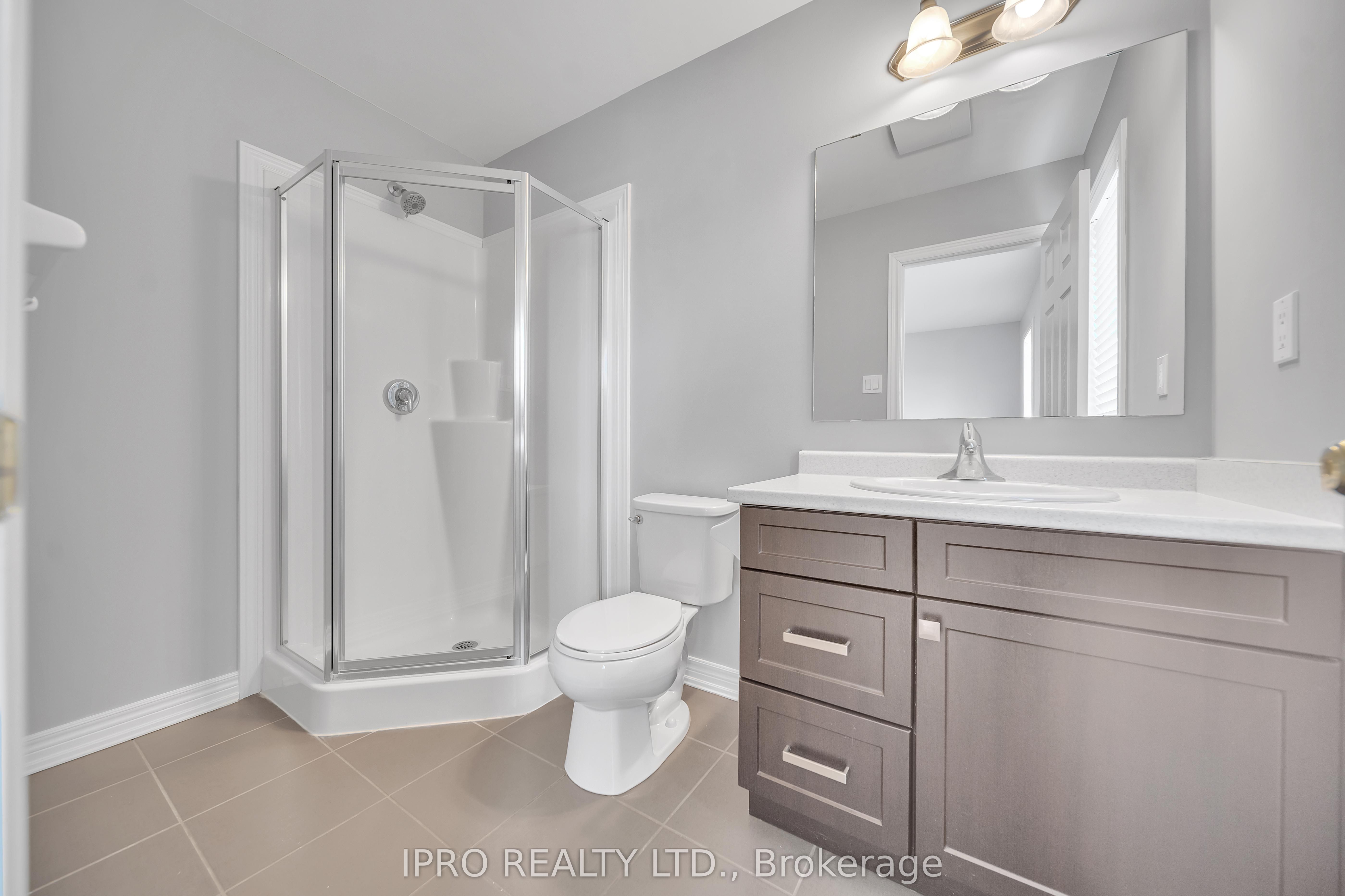 124 Parkinson Cres Property Photo 25