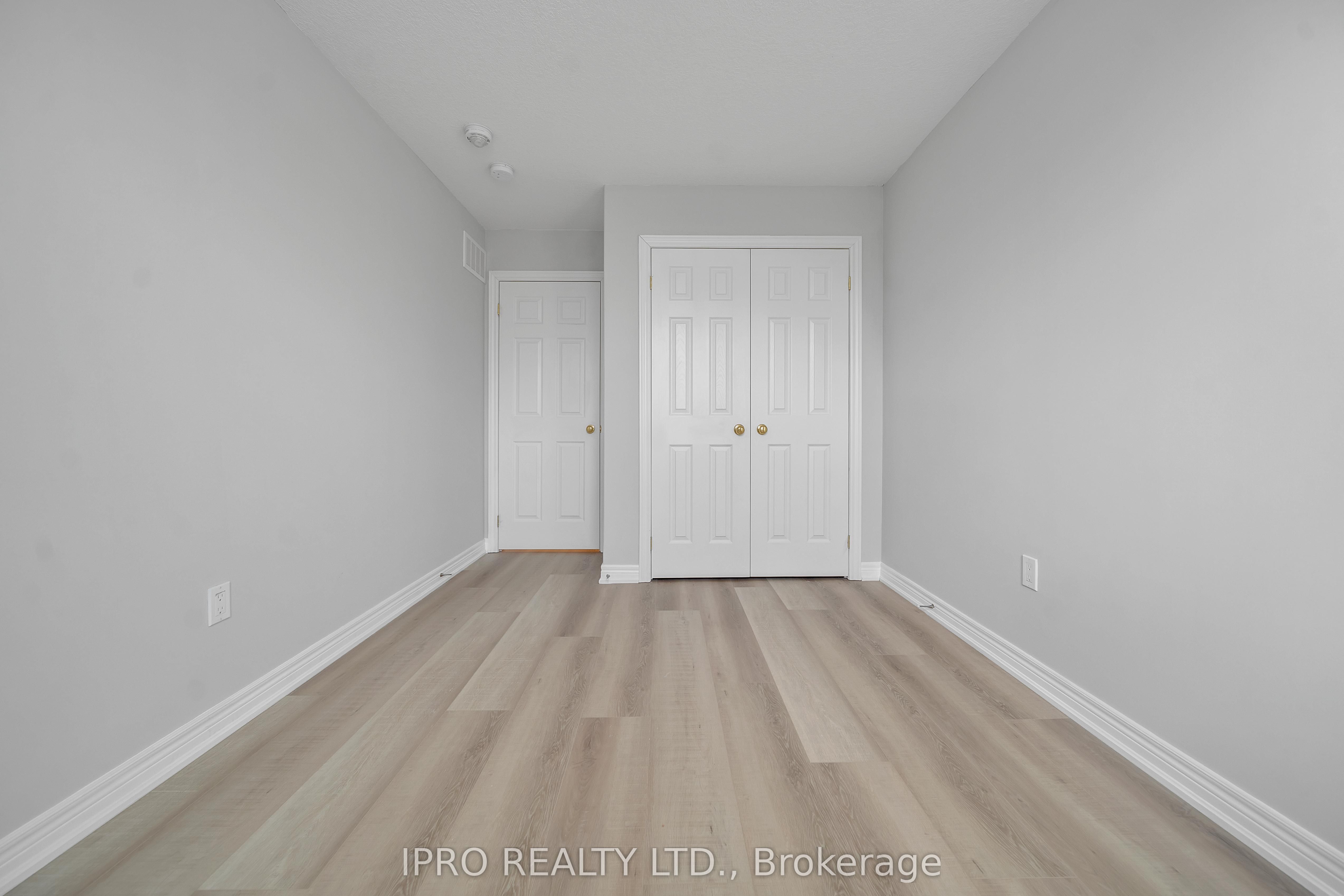 124 Parkinson Cres Property Photo 30