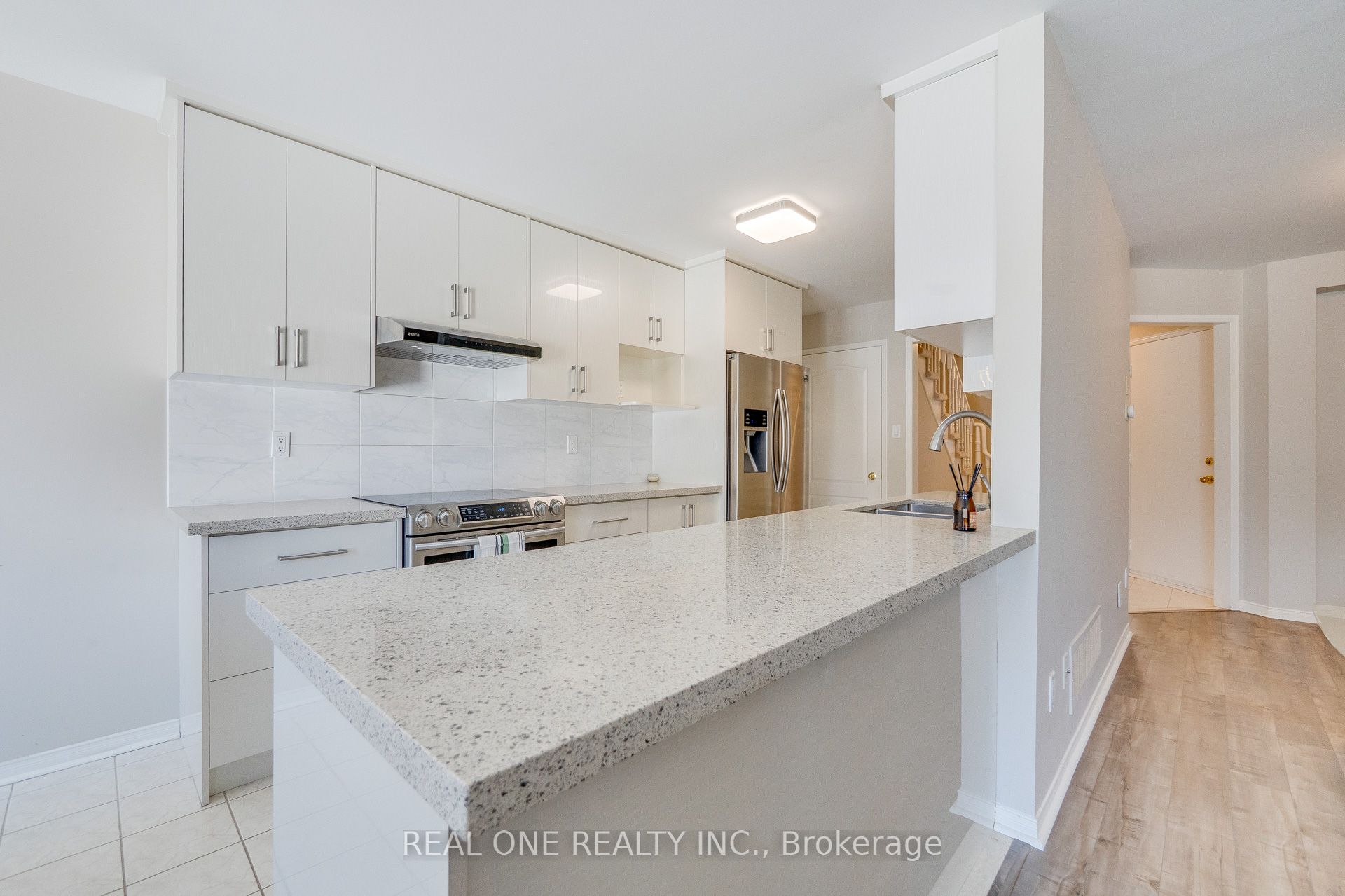 1132 Westview Terrace Property Photo 10