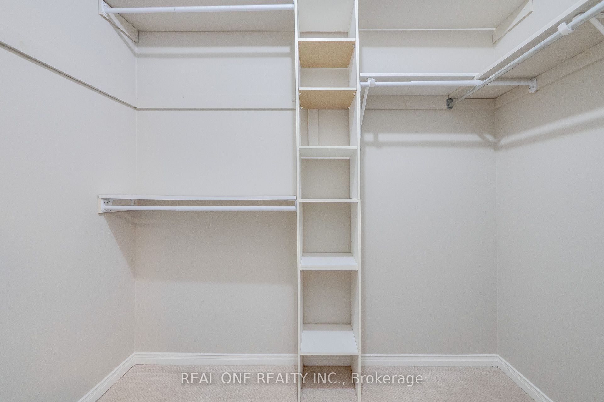 1132 Westview Terrace Property Photo 19