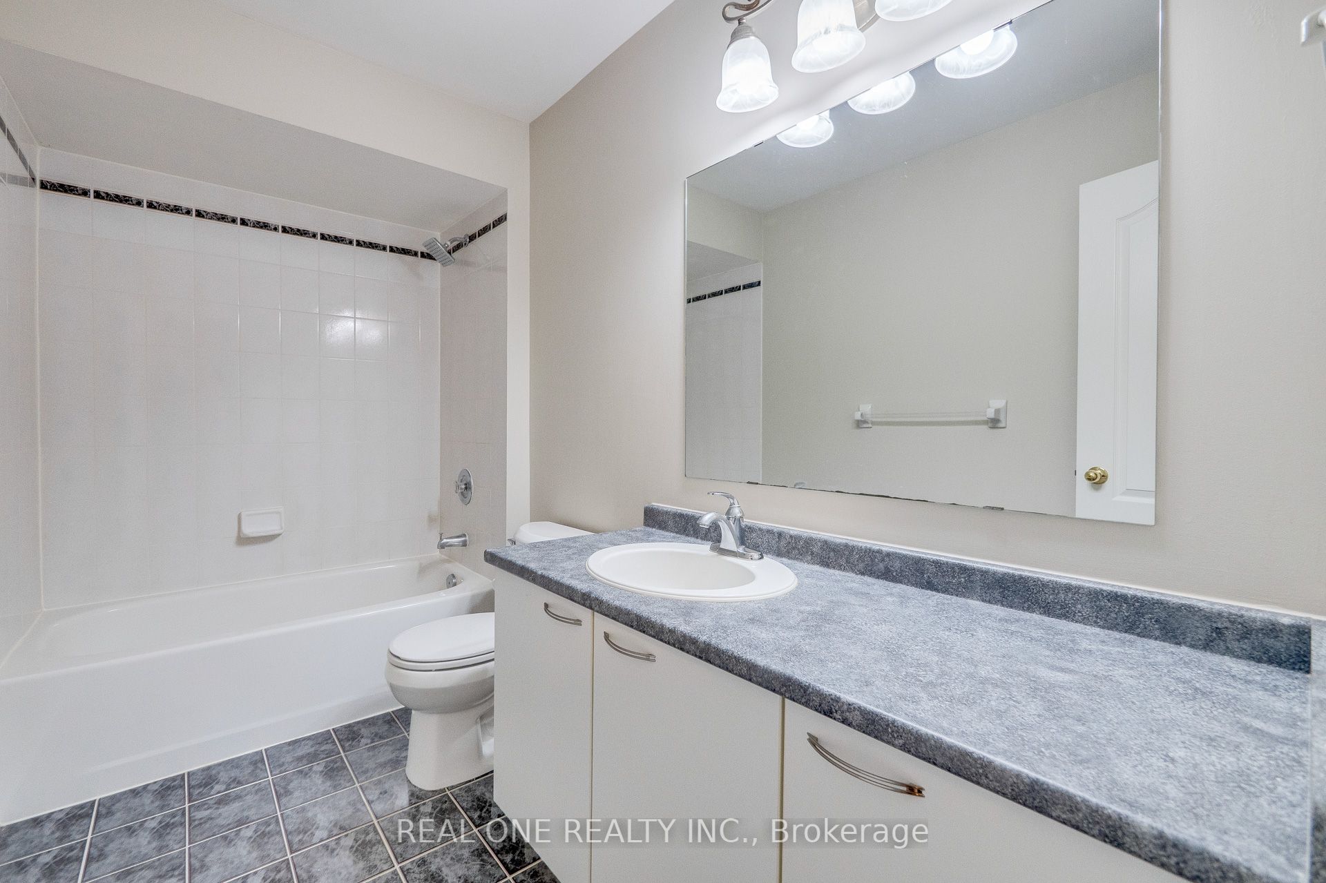 1132 Westview Terrace Property Photo 20