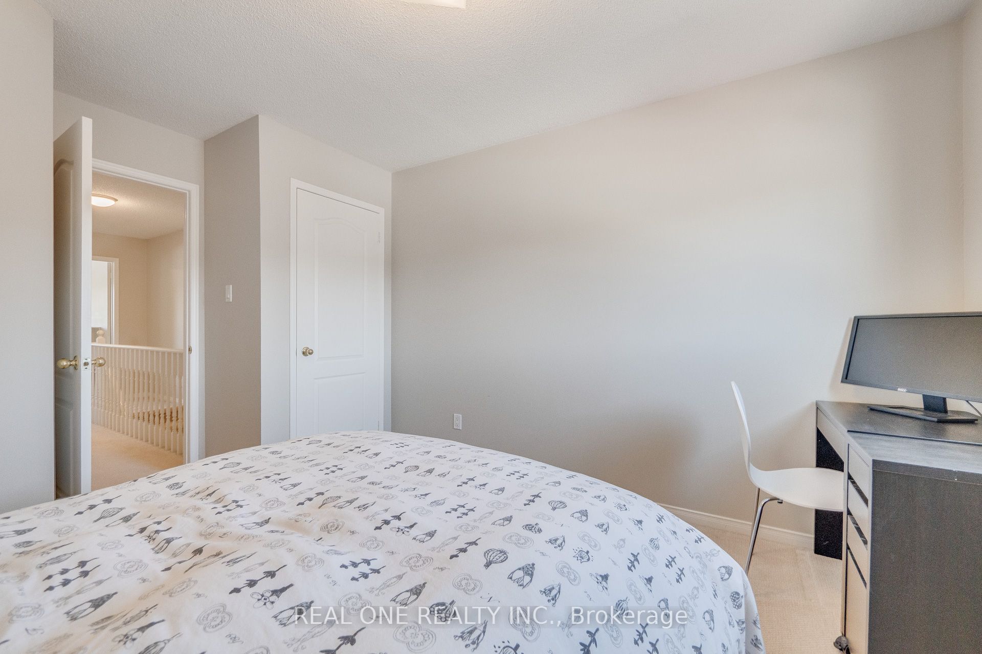 1132 Westview Terrace Property Photo 23