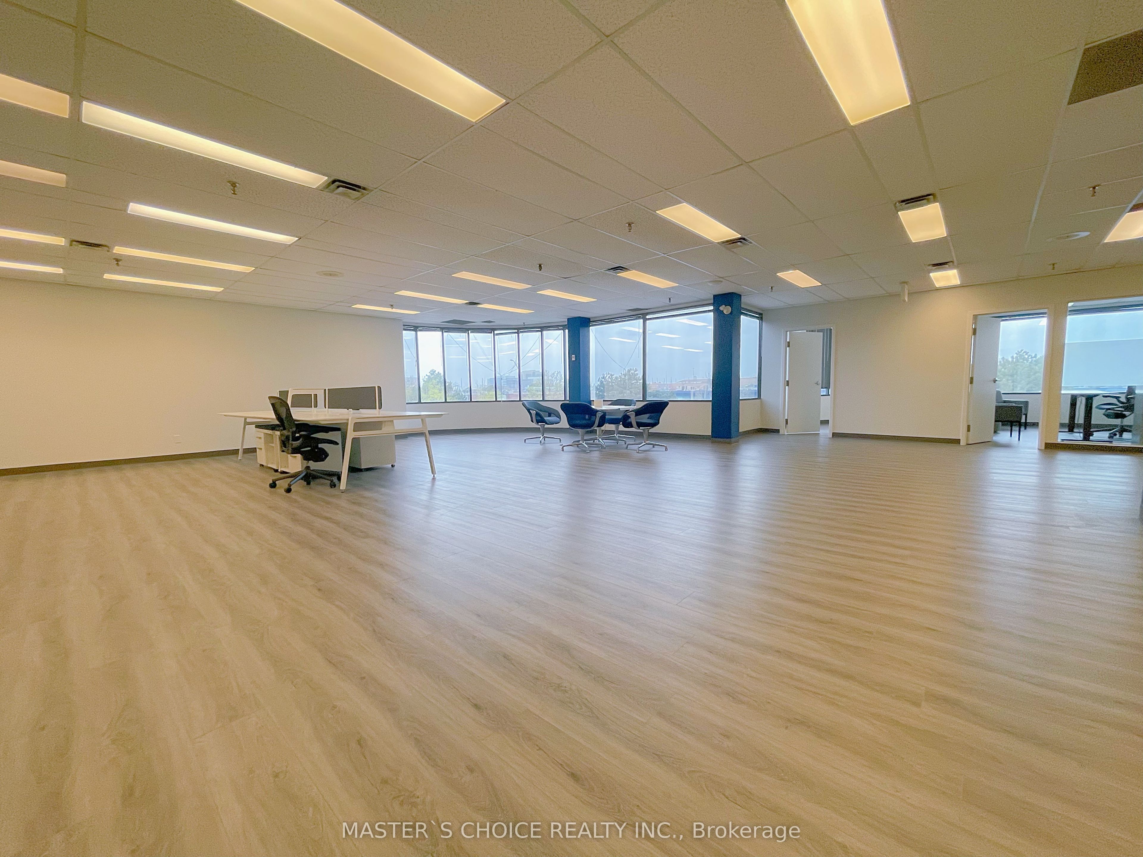 #205 - 160 Traders Boulevard Property Photo 3