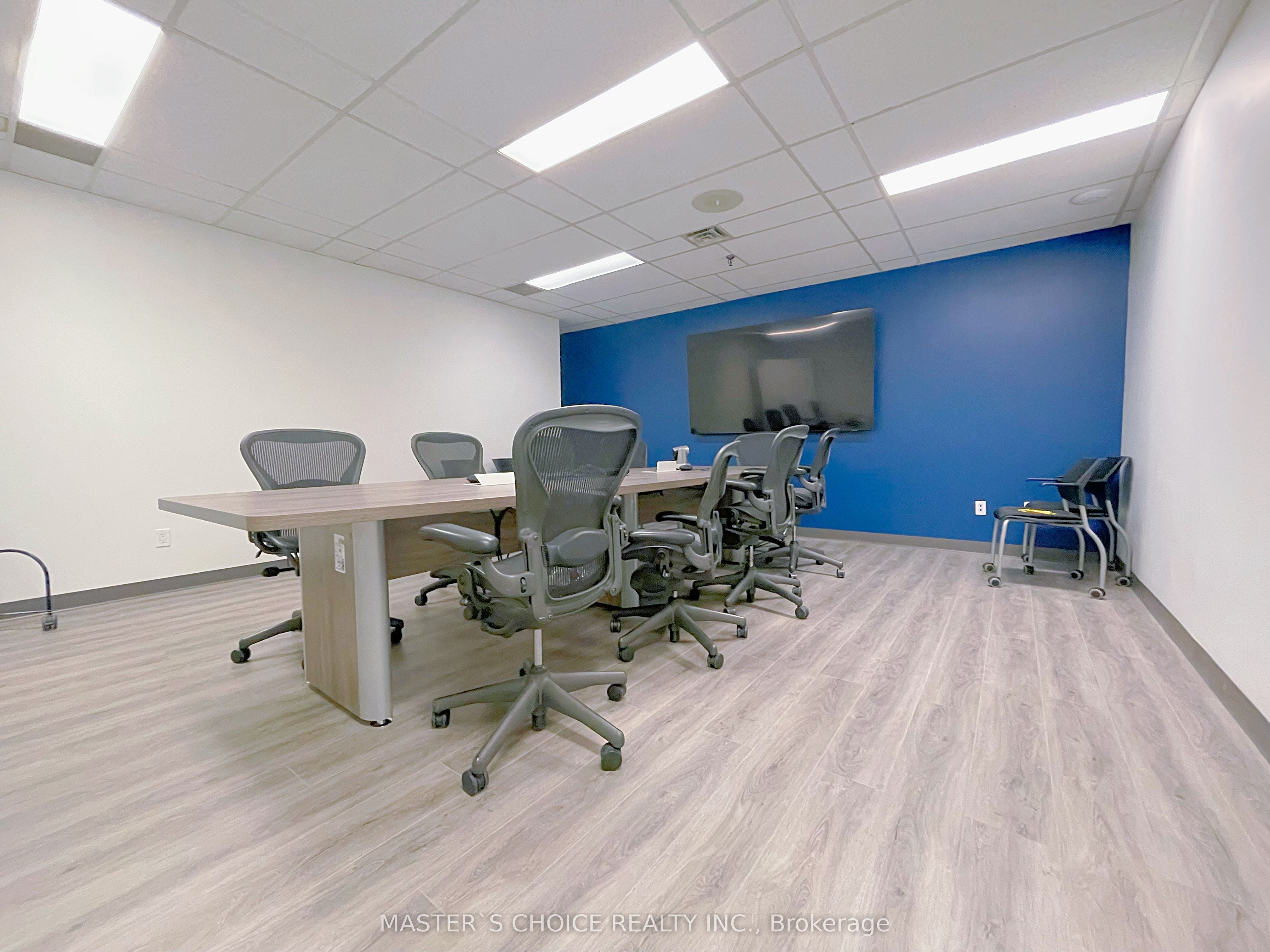 160 Traders Boulevard E 205 Property Photo 7