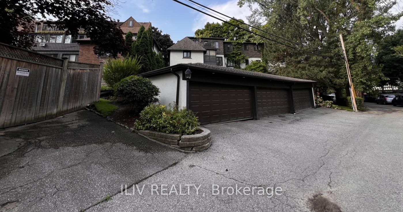 309 Riverside Drive Property Photo 4