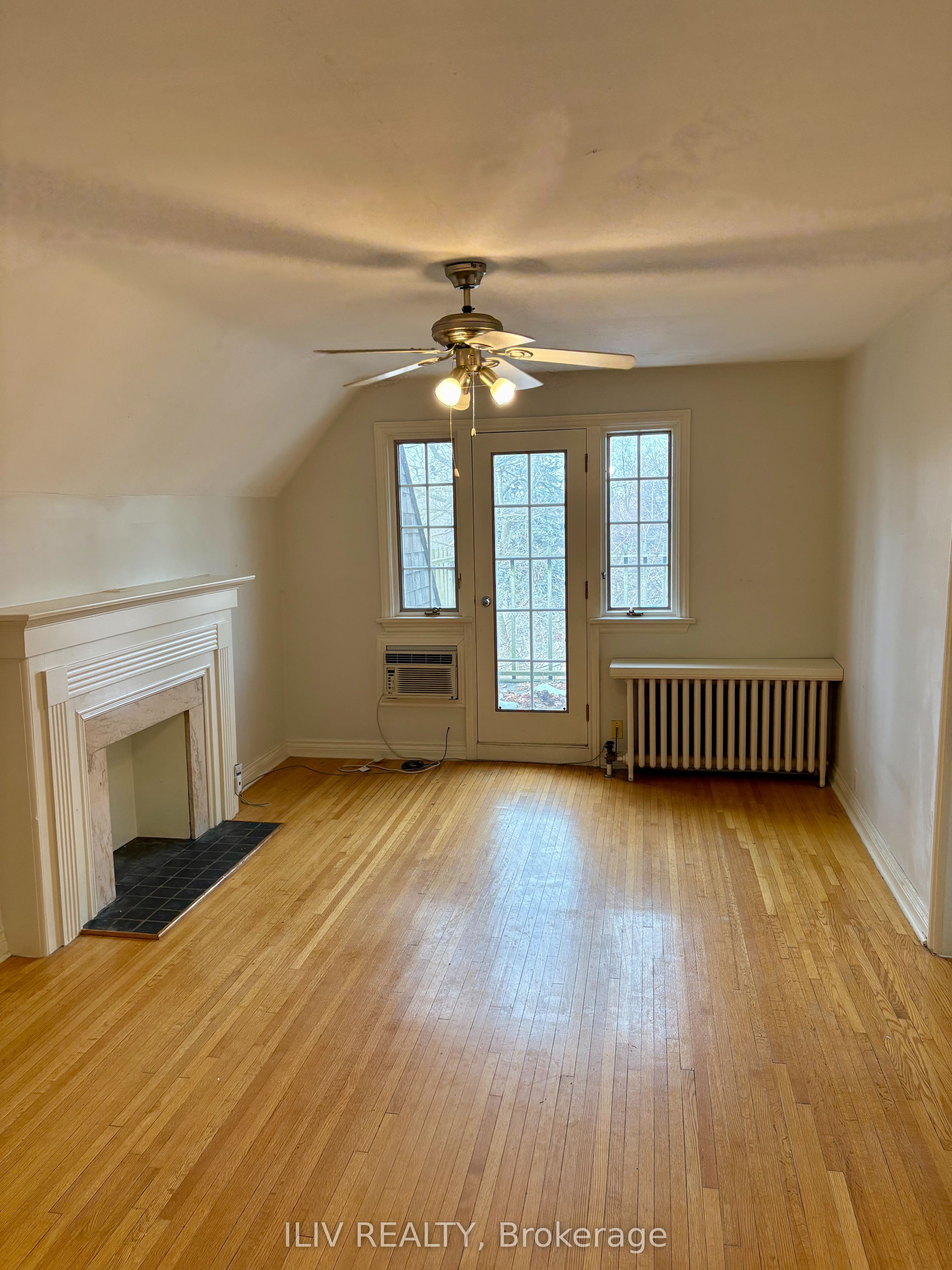 309 Riverside Drive Property Photo 22