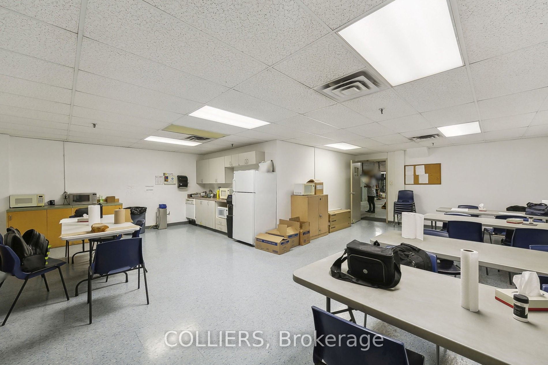 5466 Timberlea Boulevard 1 Property Photo 8