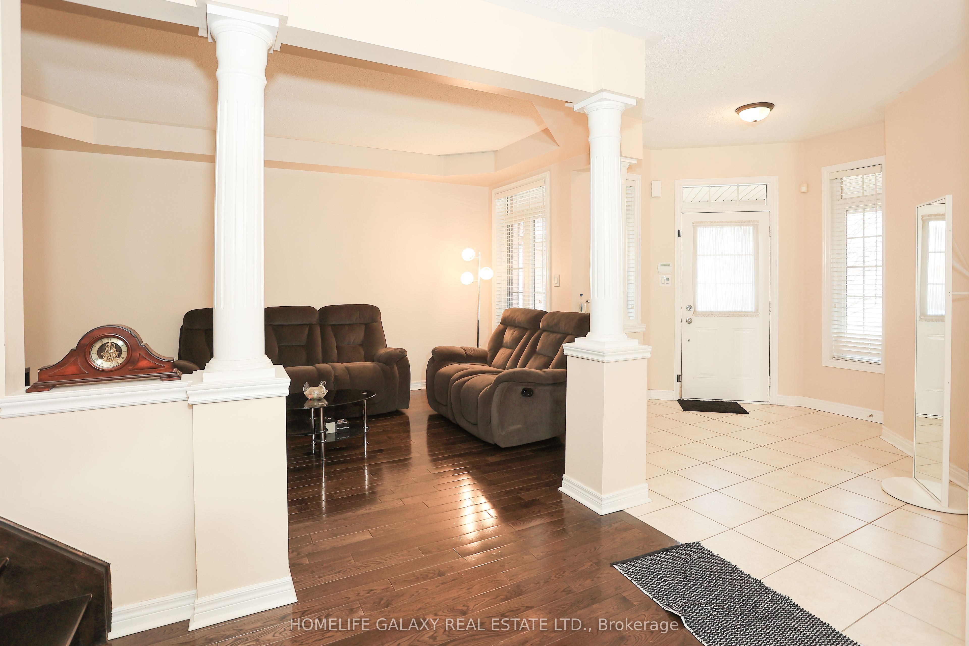 5324 Snowbird Court Property Photo 4