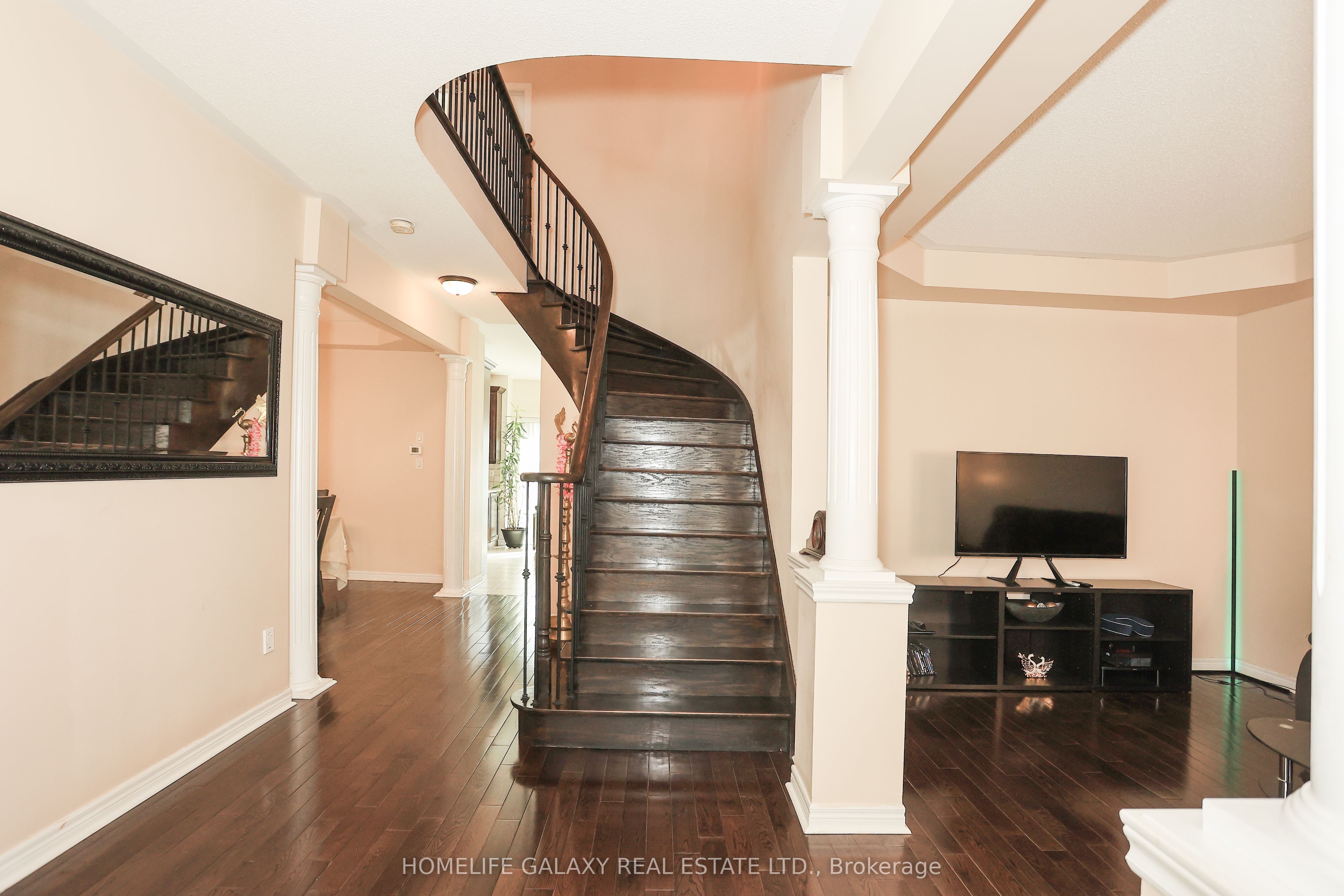 5324 Snowbird Court Property Photo 5