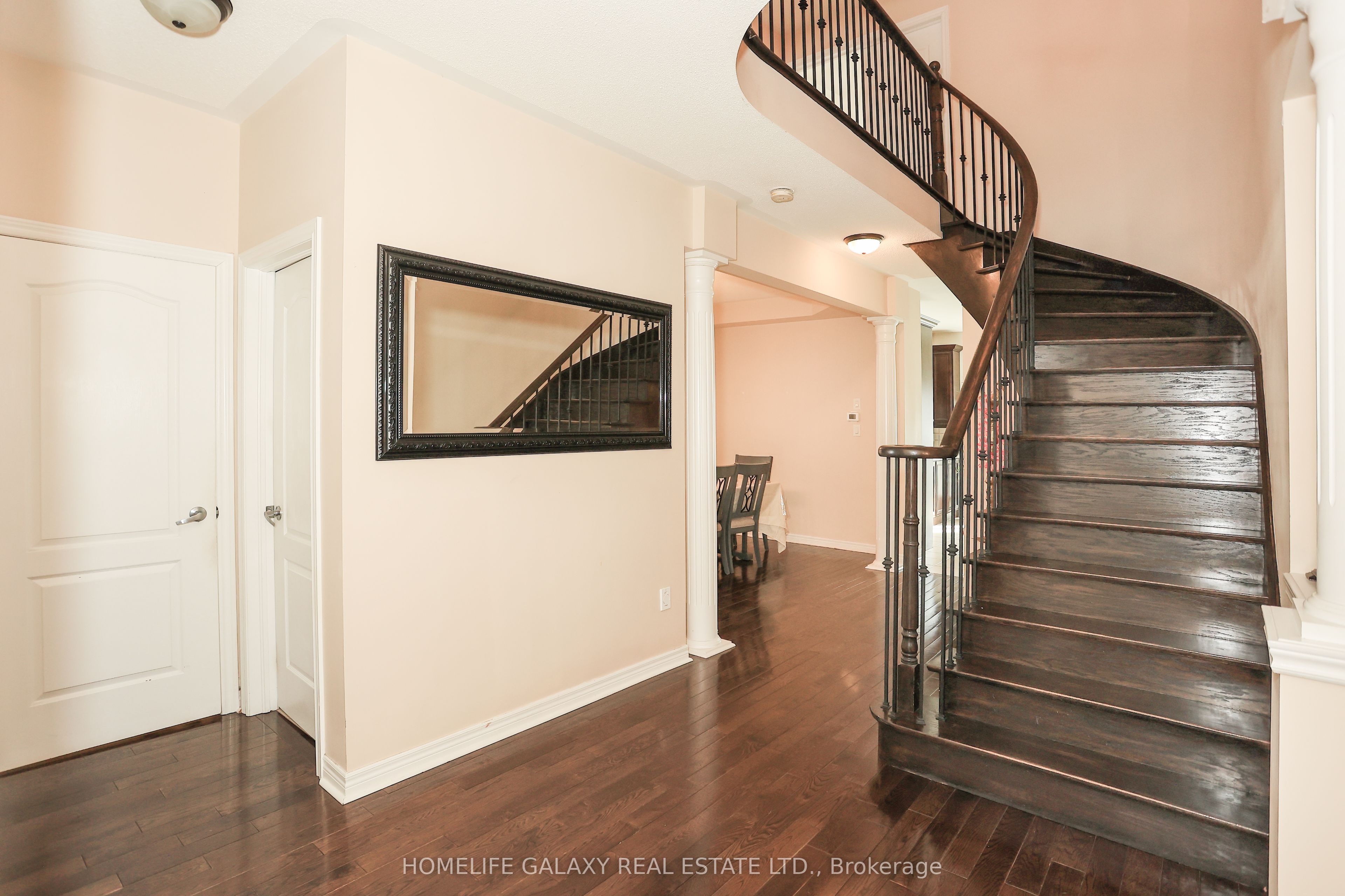 5324 Snowbird Court Property Photo 6