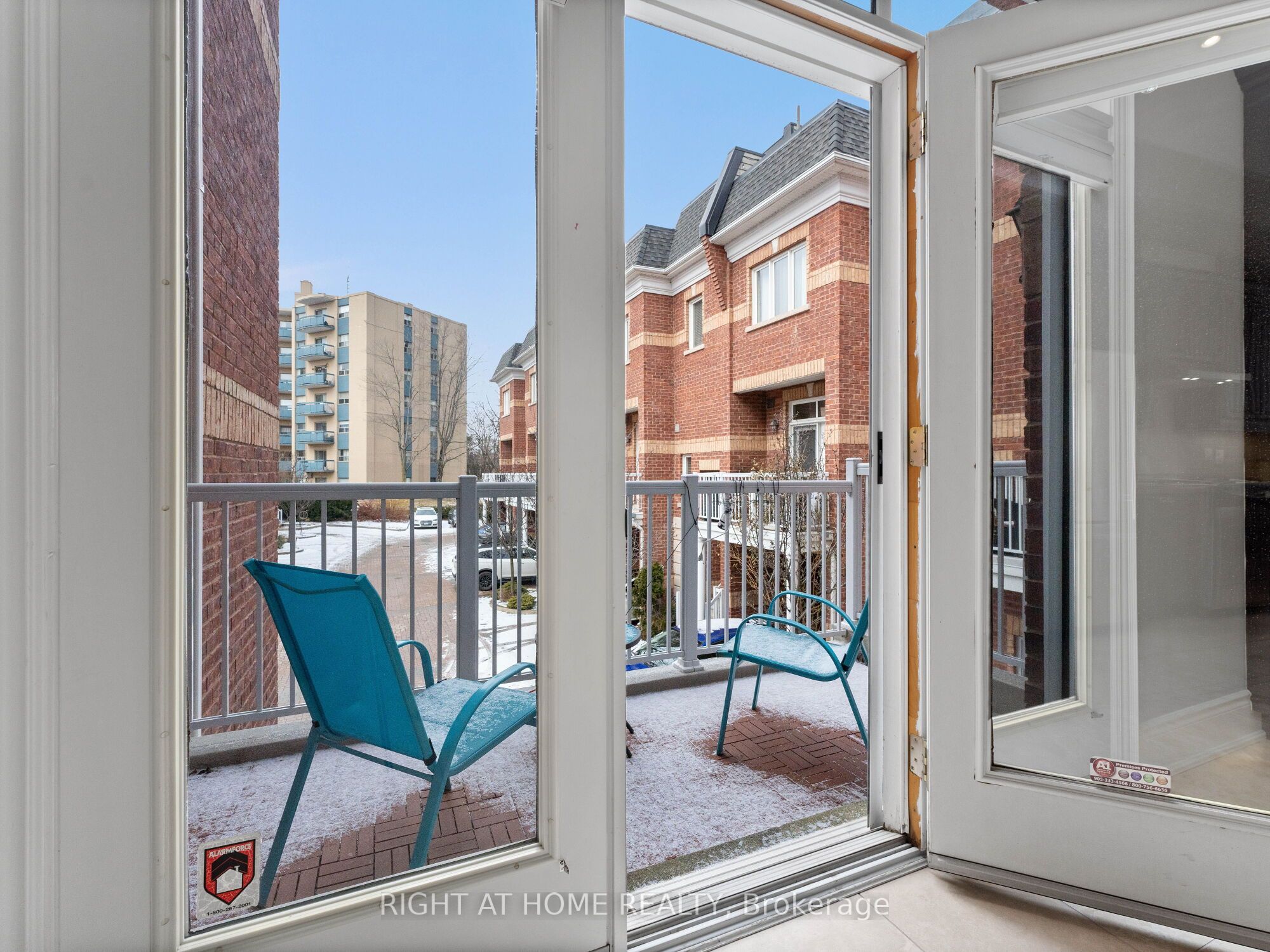 120 Bronte Road 8 Property Photo 11