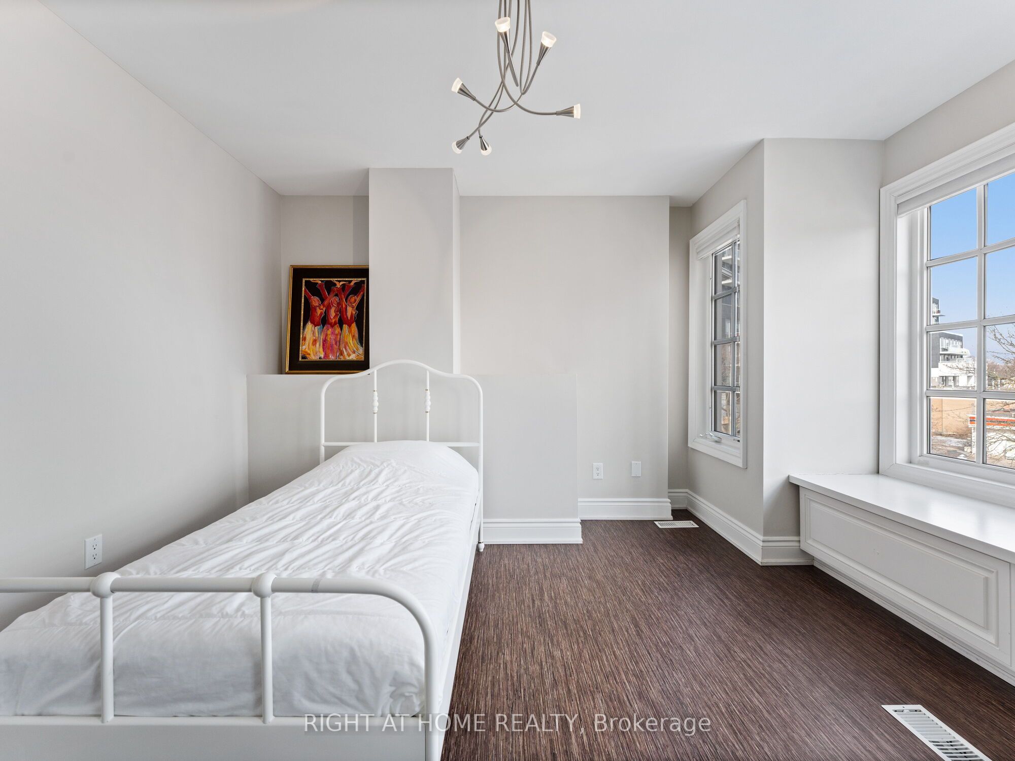120 Bronte Road 8 Property Photo 23
