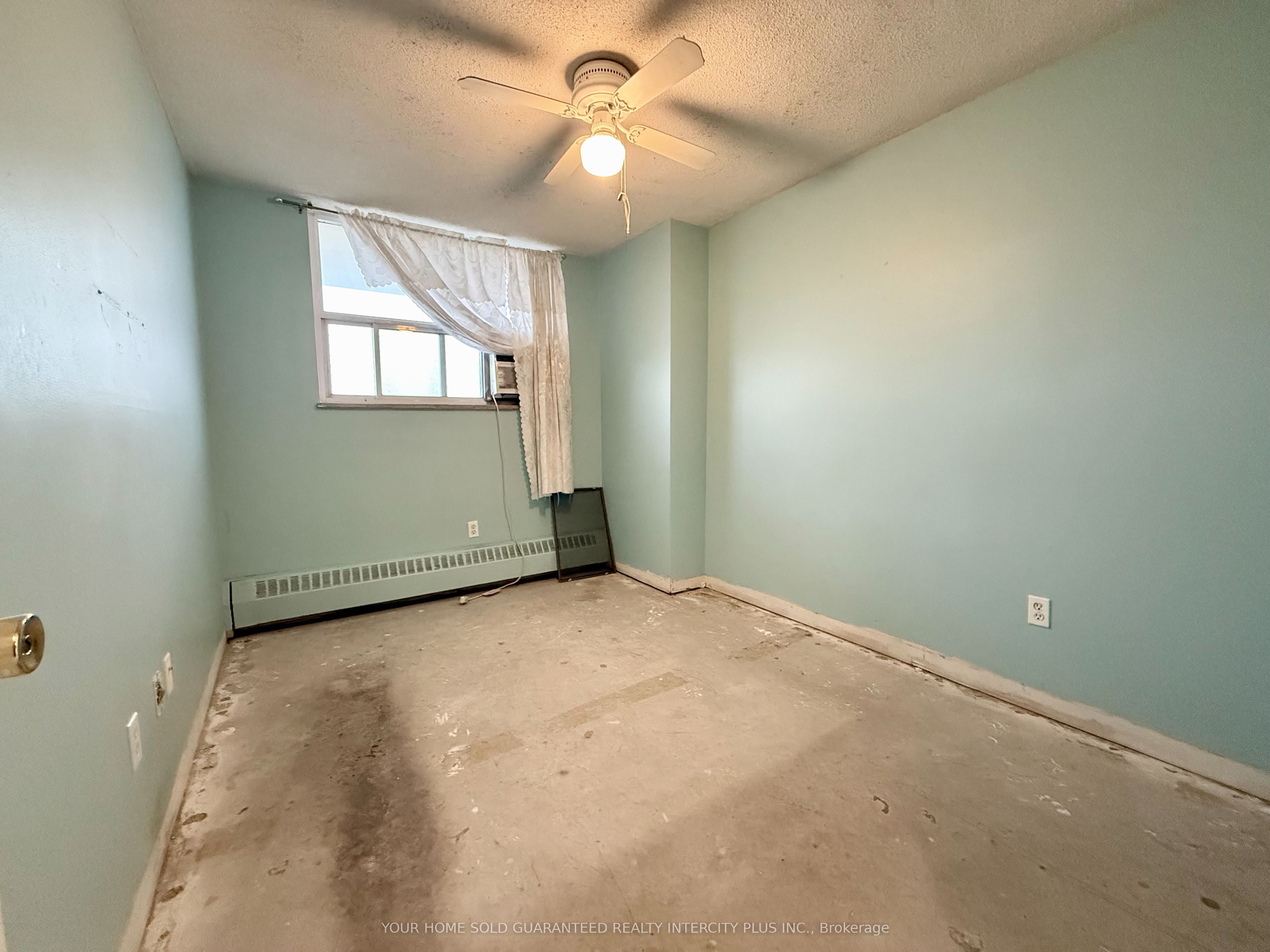 390 Dixon Road 708 Property Photo 11