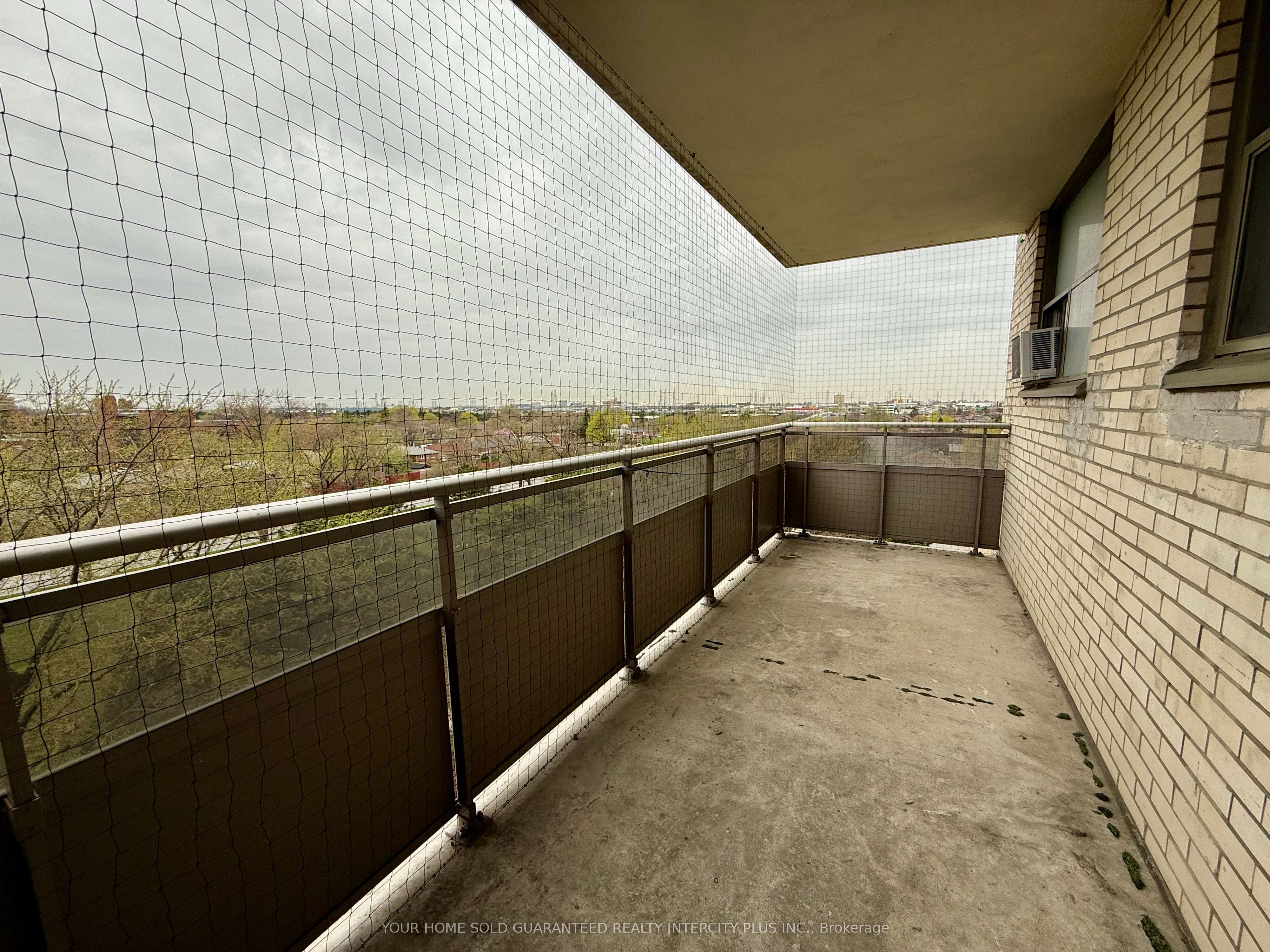 390 Dixon Road 708 Property Photo 15