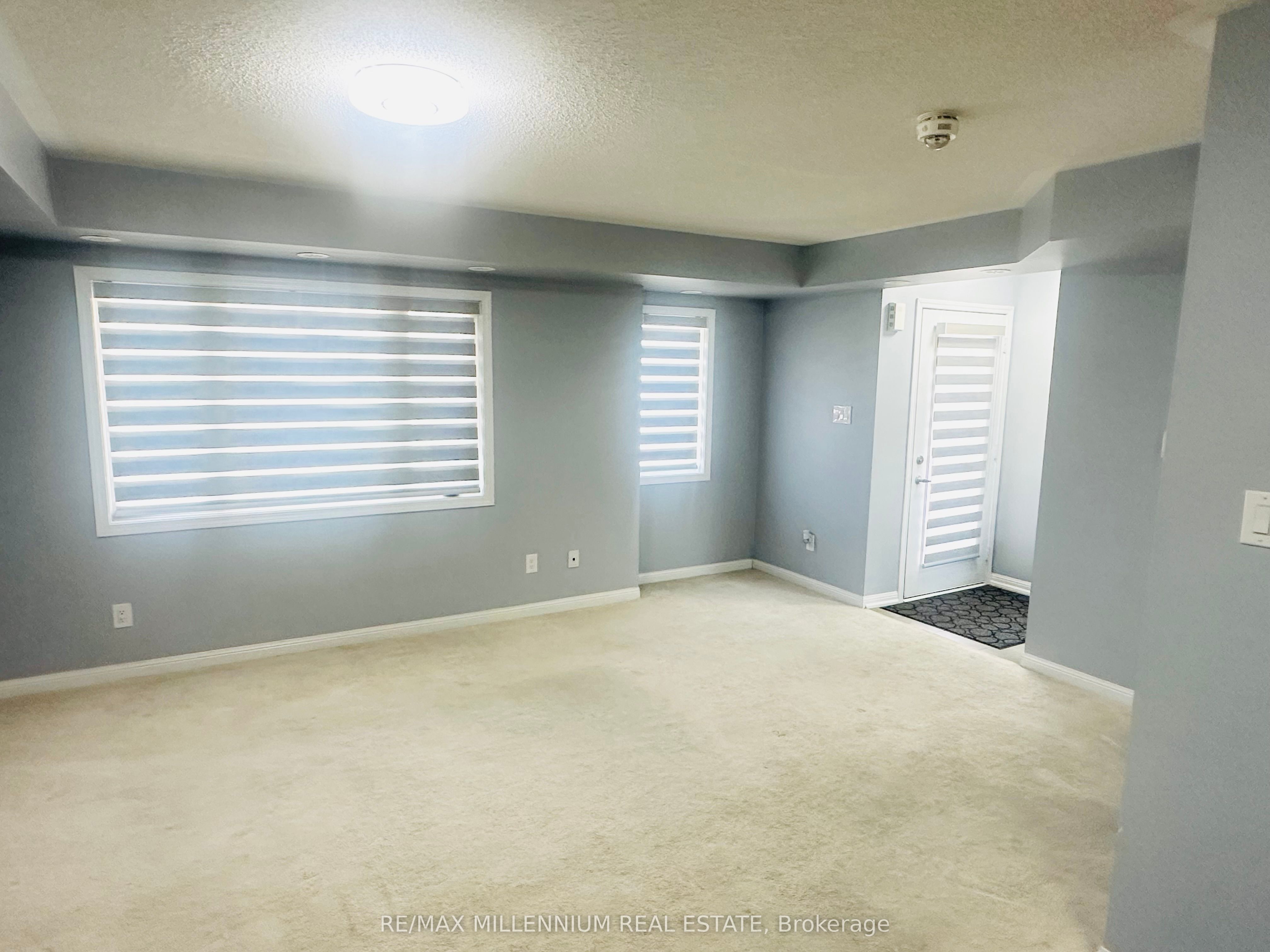 250 Sunny Meadow Blvd Property Photo 12