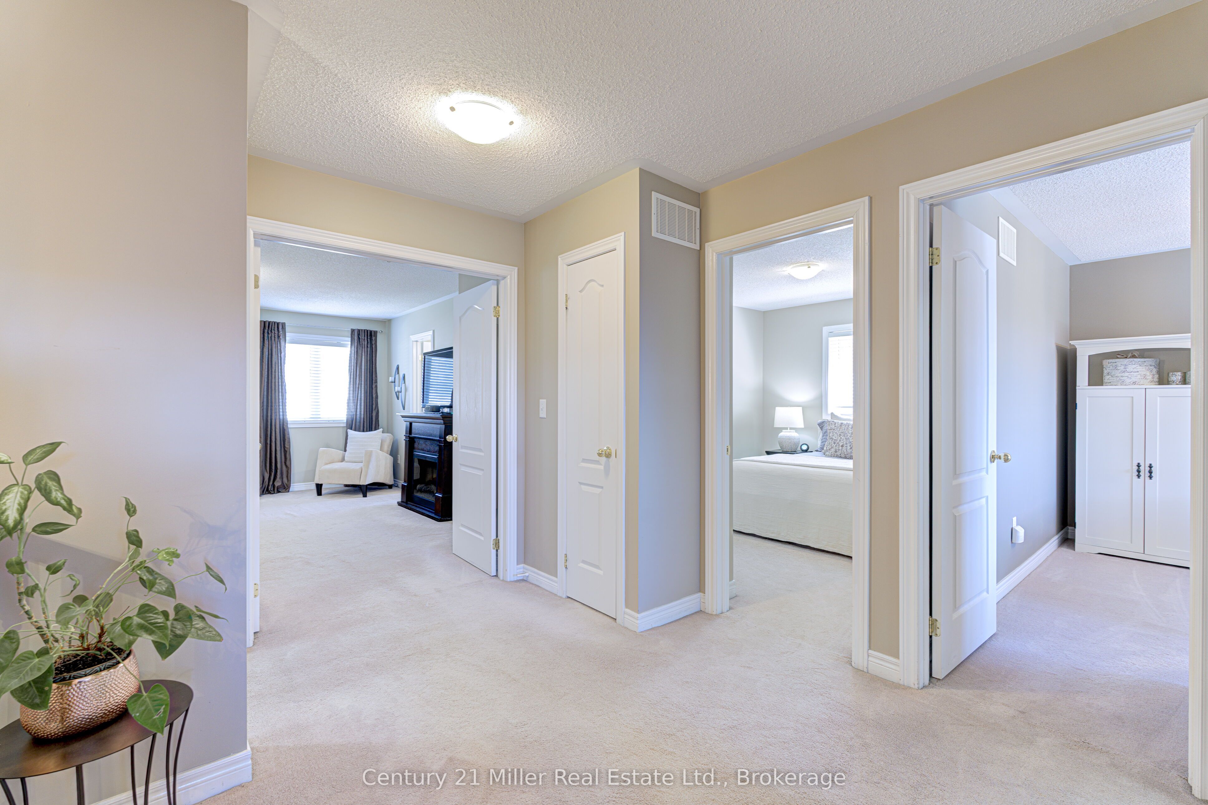 3268 Sealey Crescent Property Photo 20