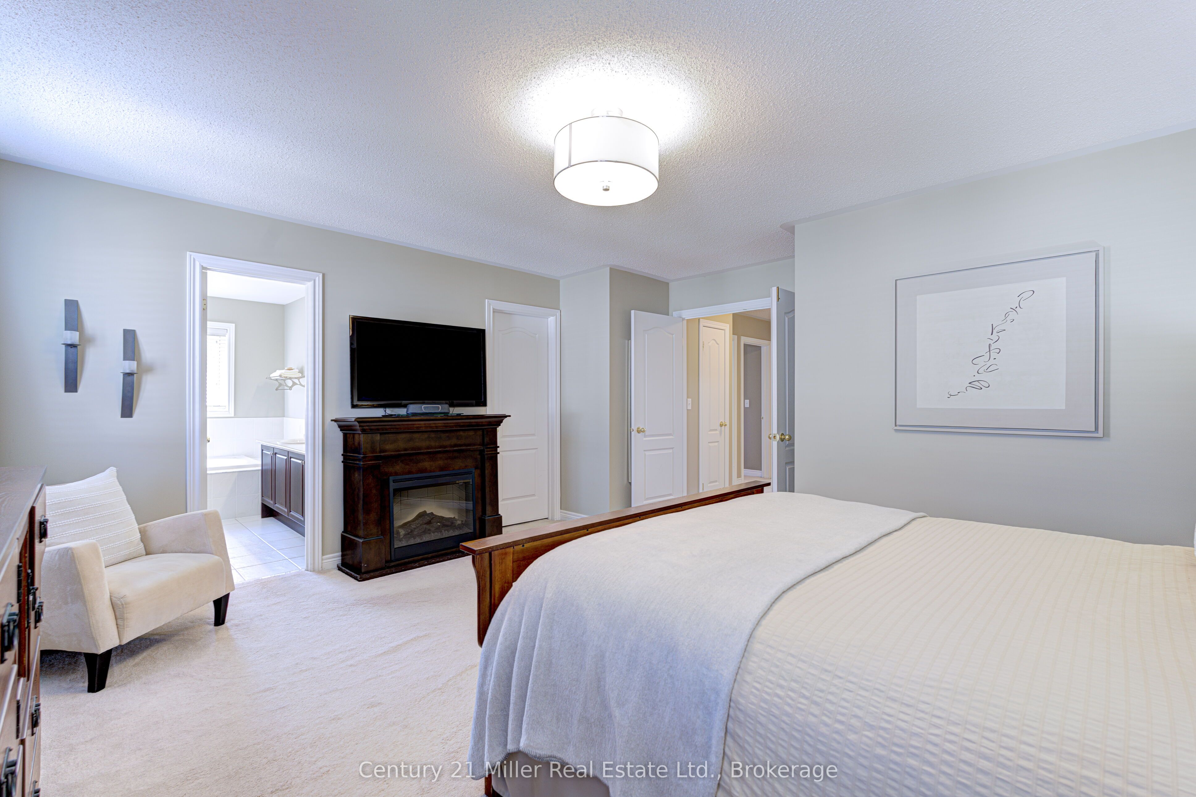 3268 Sealey Crescent Property Photo 22