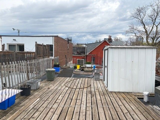 1266 Bloor Street W Property Photo 11