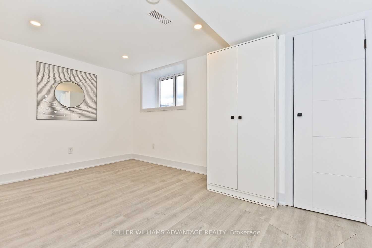 #unit B - 154 Mulock Avenue Property Photo 7