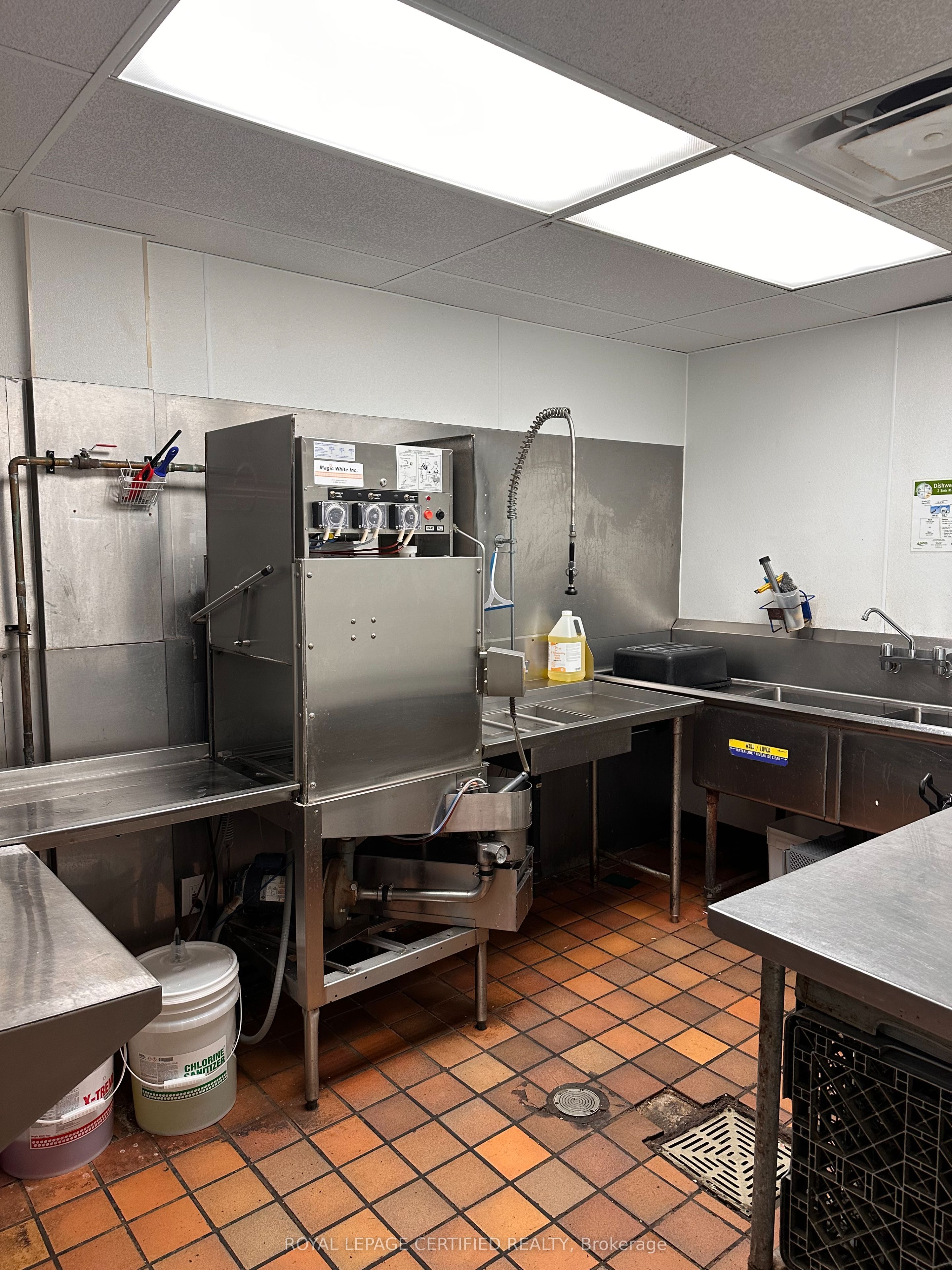 450 Appleby Line Property Photo 12